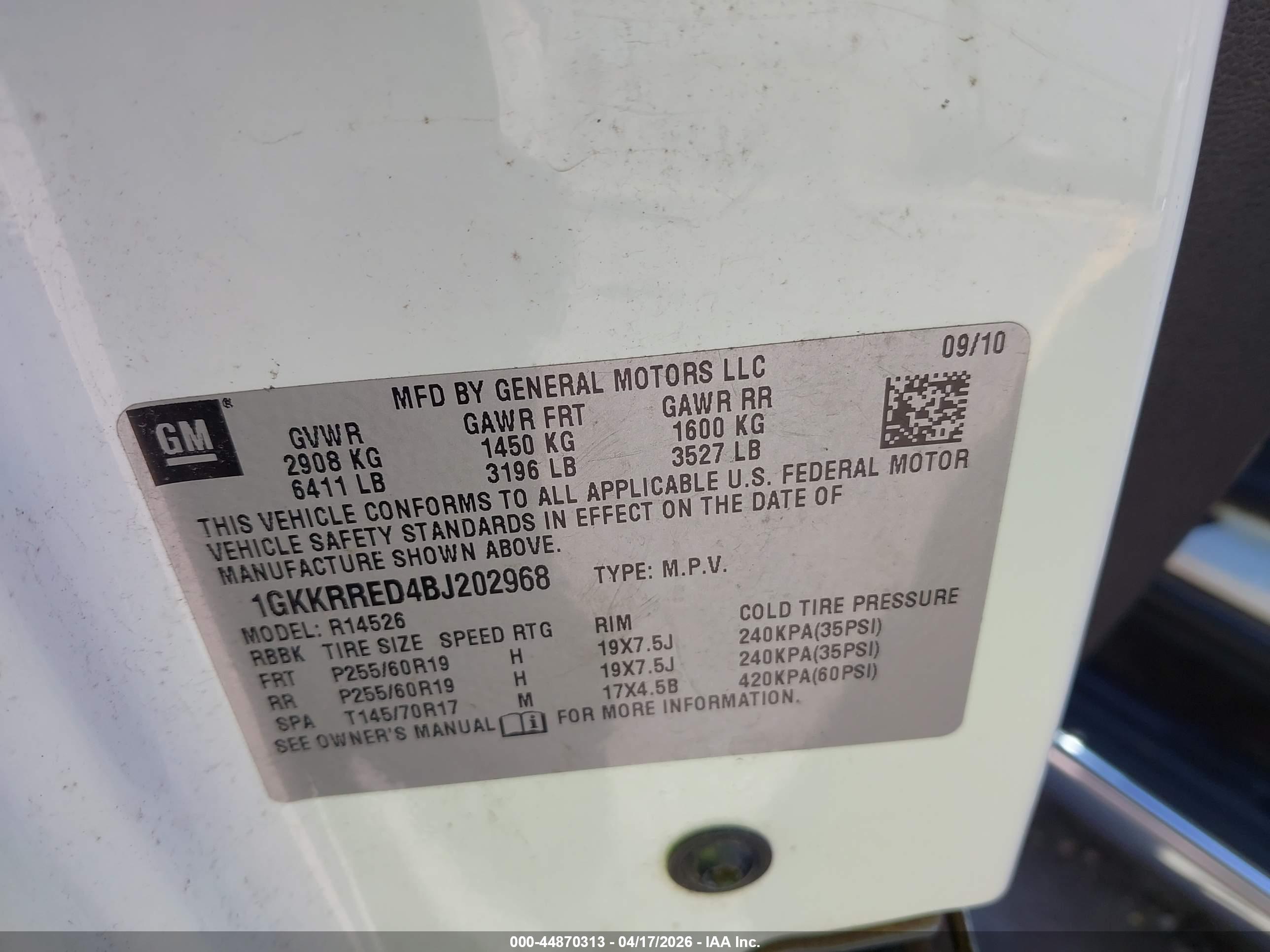 GMC ACADIA image 9