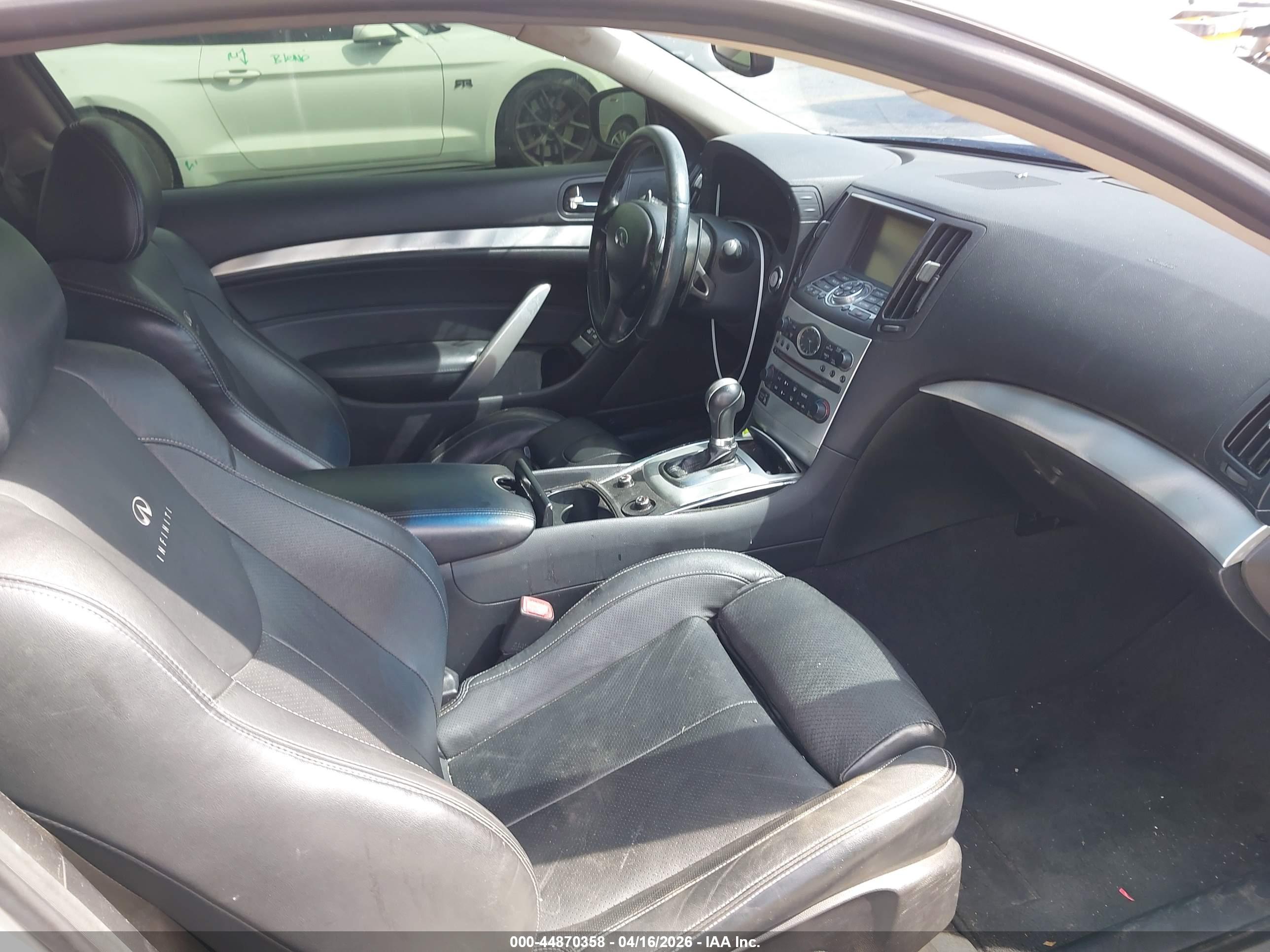 INFINITI Q60 image 5