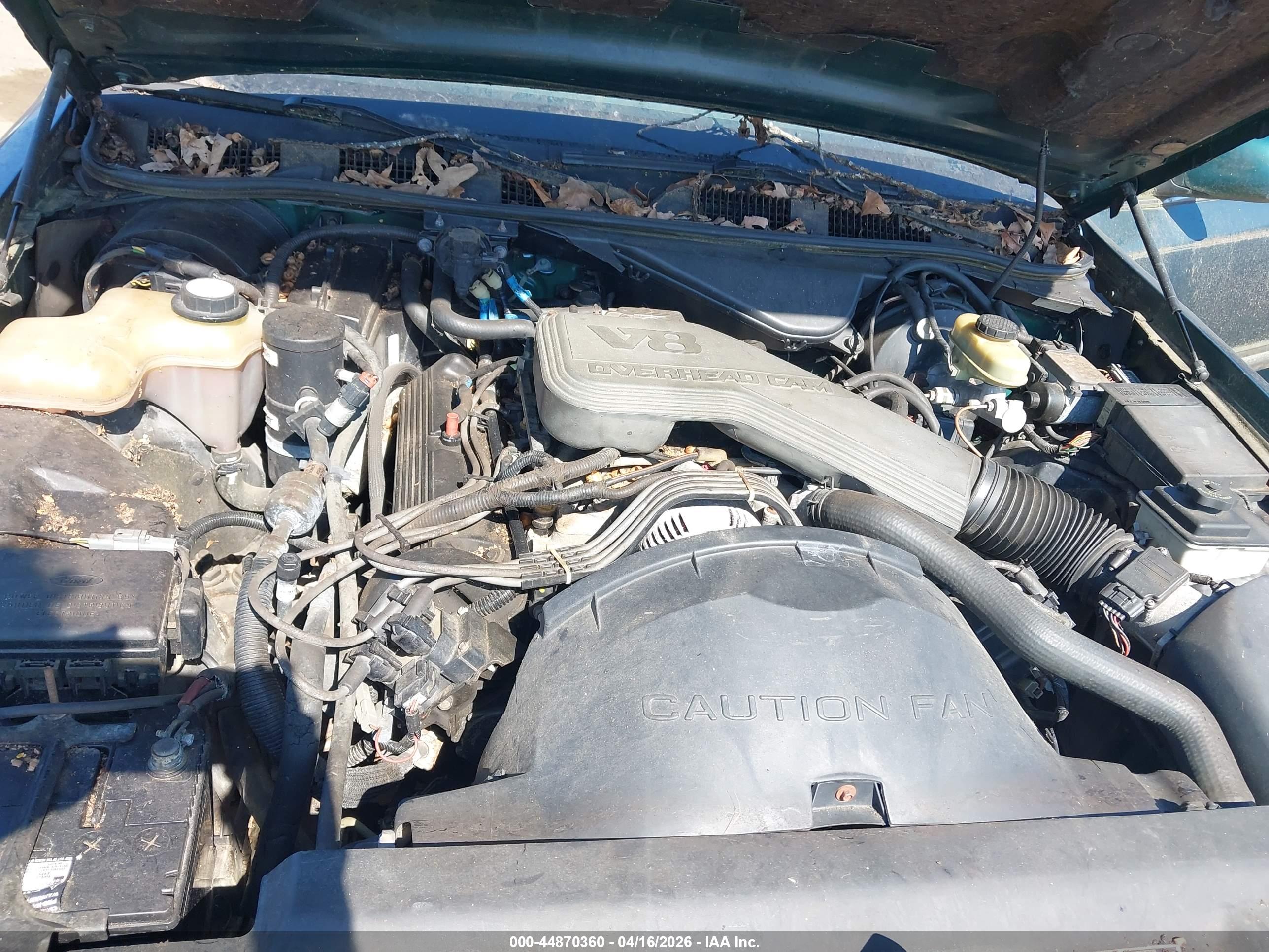 FORD CROWN image 10