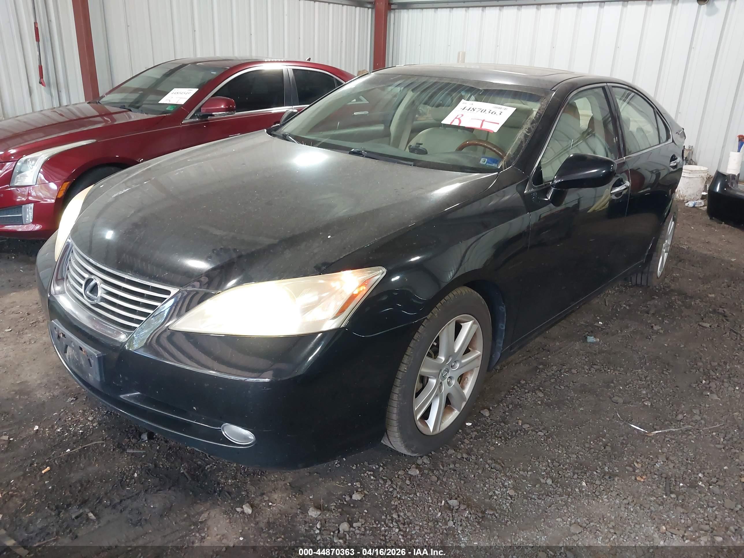 LEXUS ES image 2