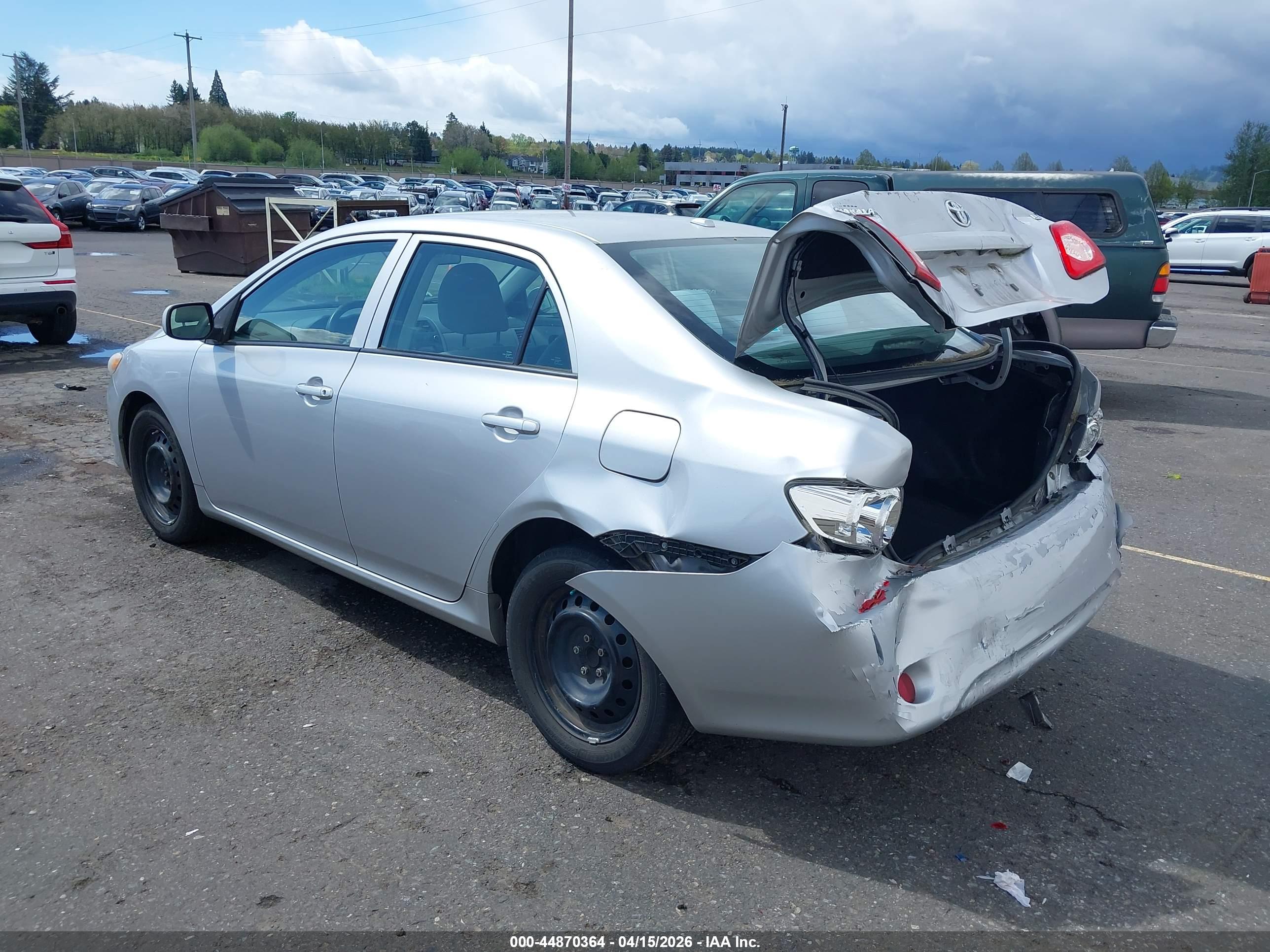 TOYOTA COROLLA image 3