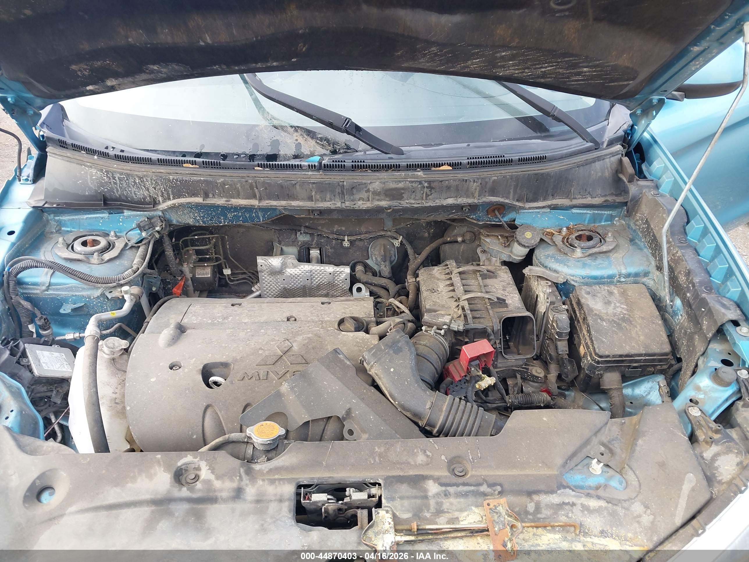 MITSUBISHI OUTLANDER image 10