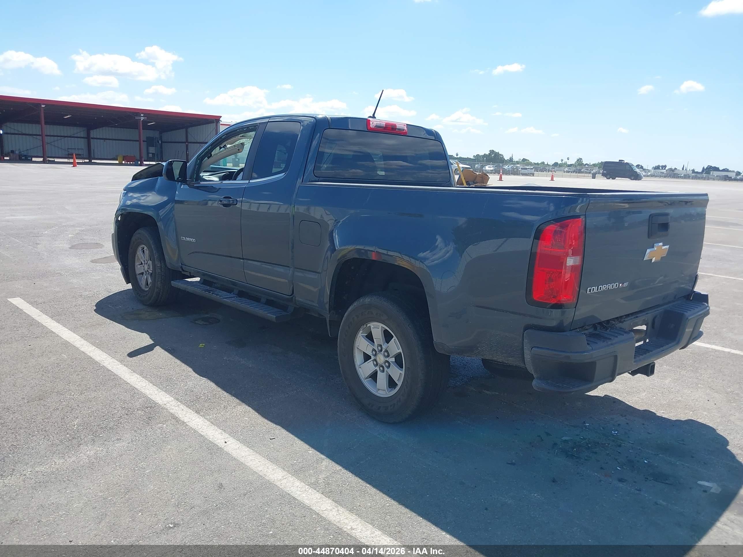 CHEVROLET COLORADO image 3