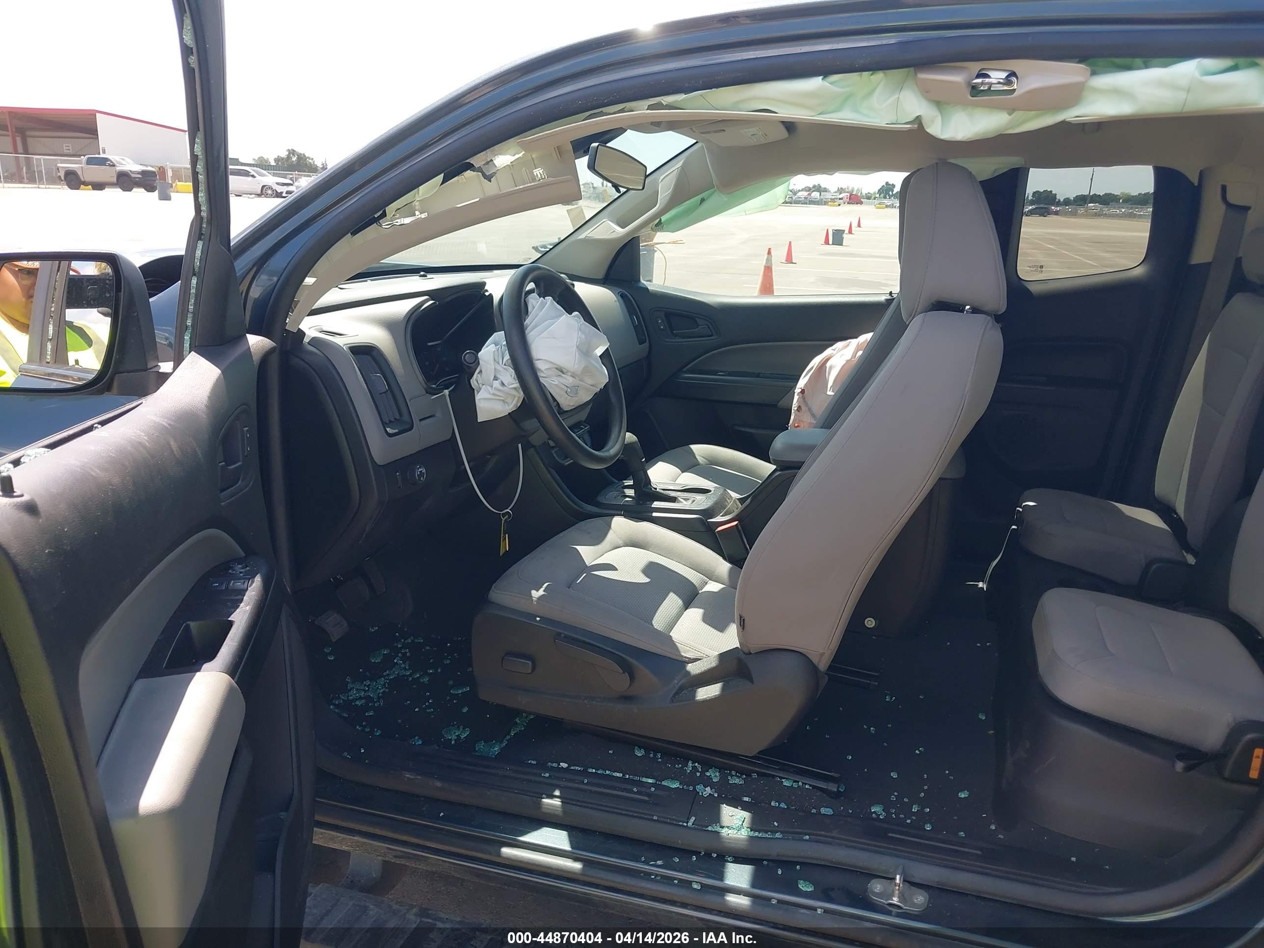 CHEVROLET COLORADO image 5