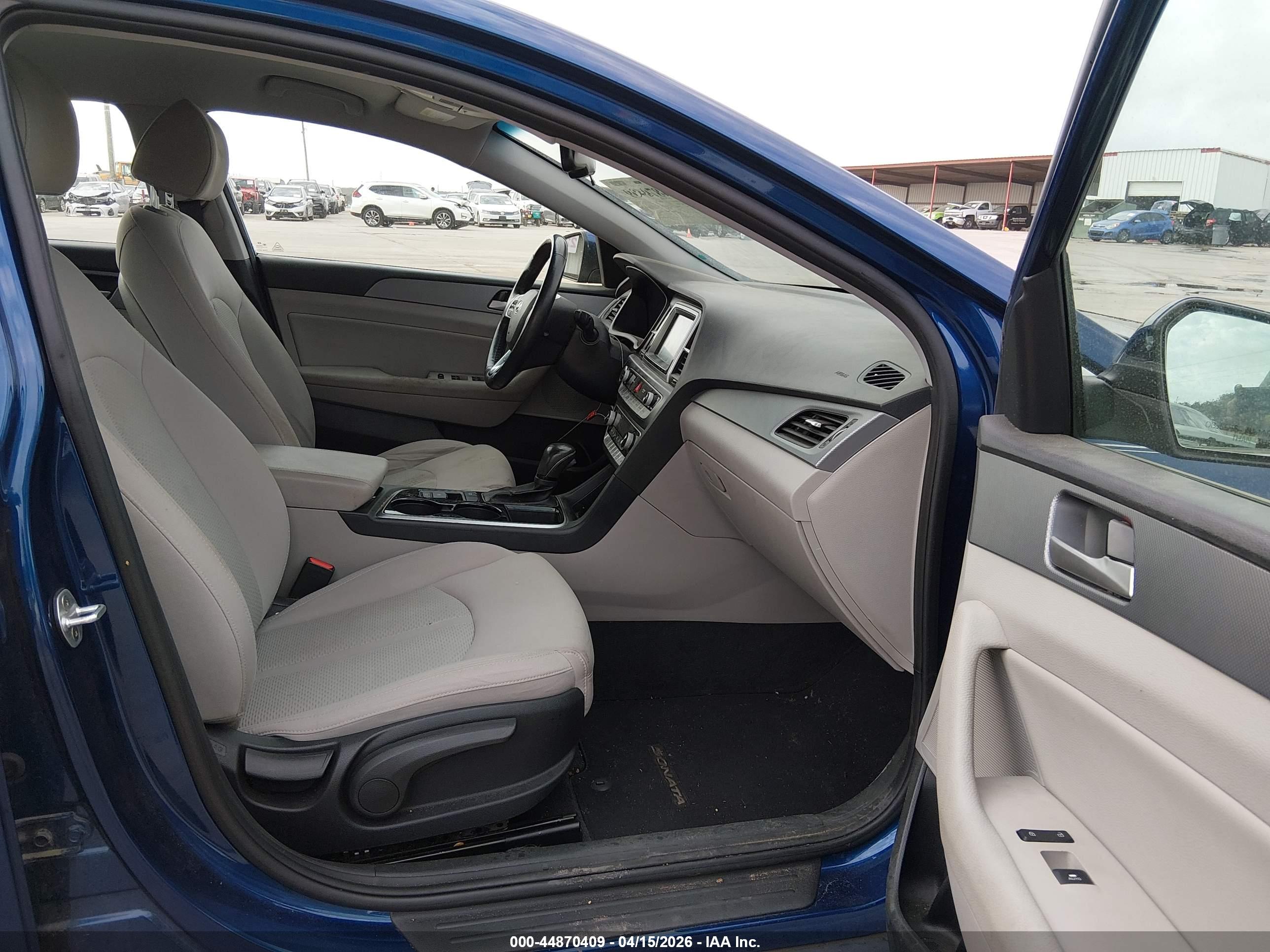 HYUNDAI SONATA image 5