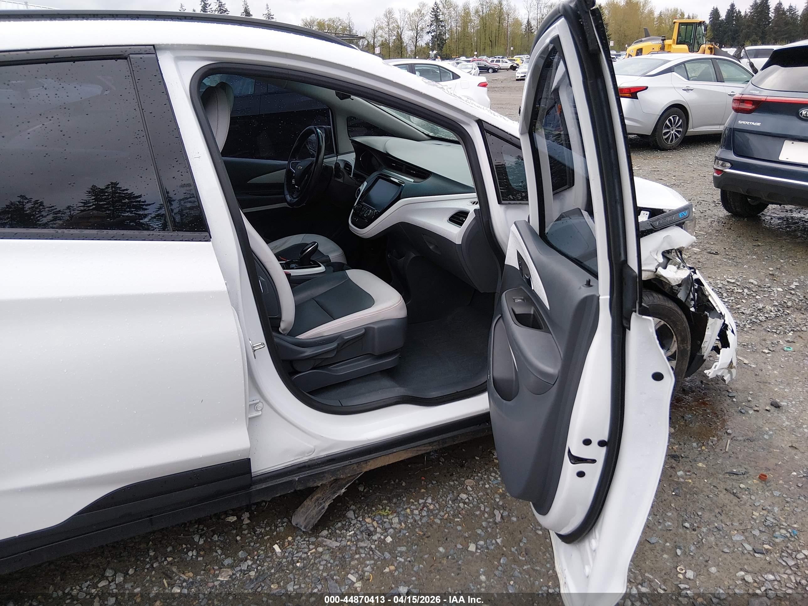 CHEVROLET BOLT image 5