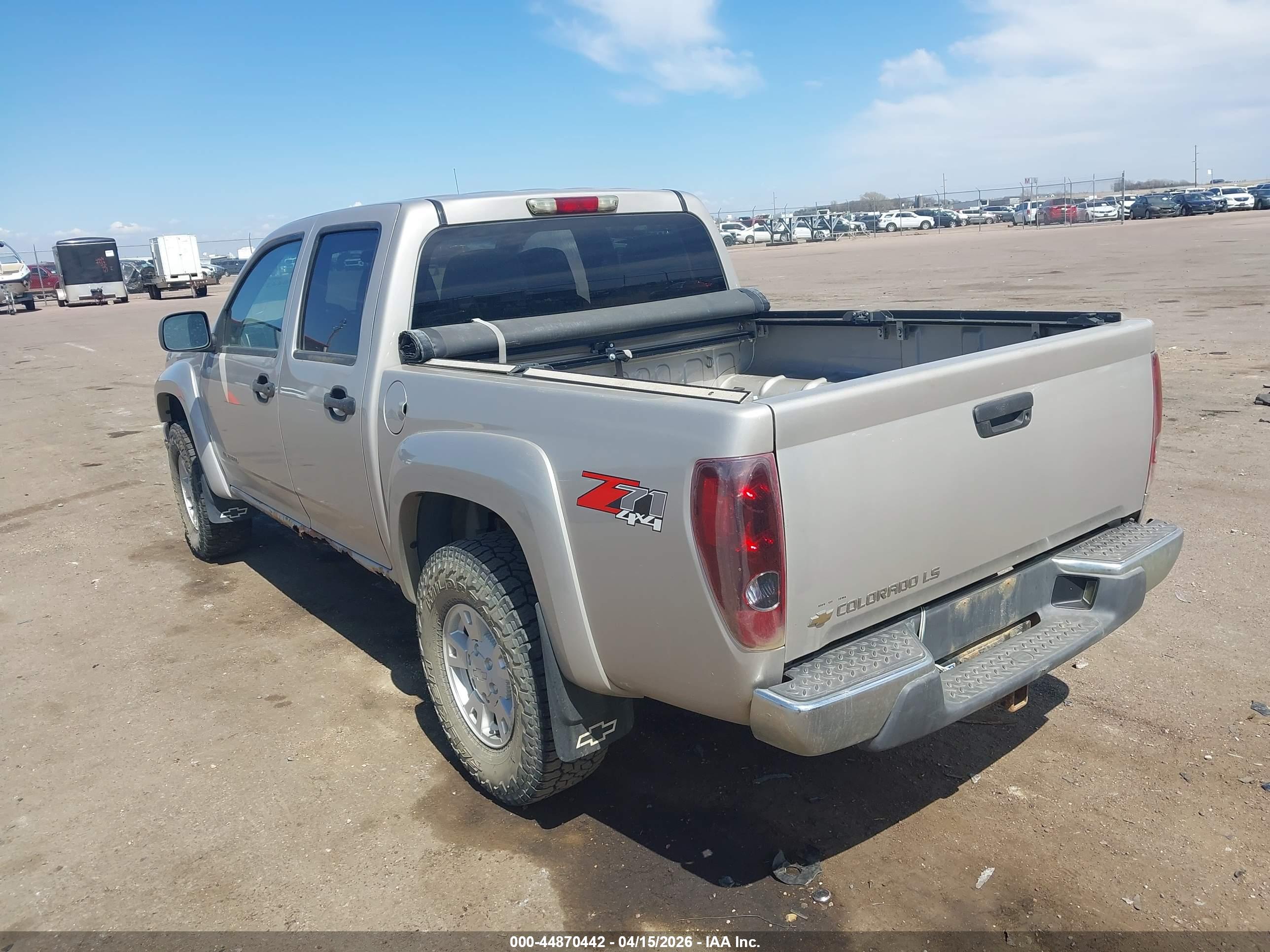 CHEVROLET COLORADO image 3
