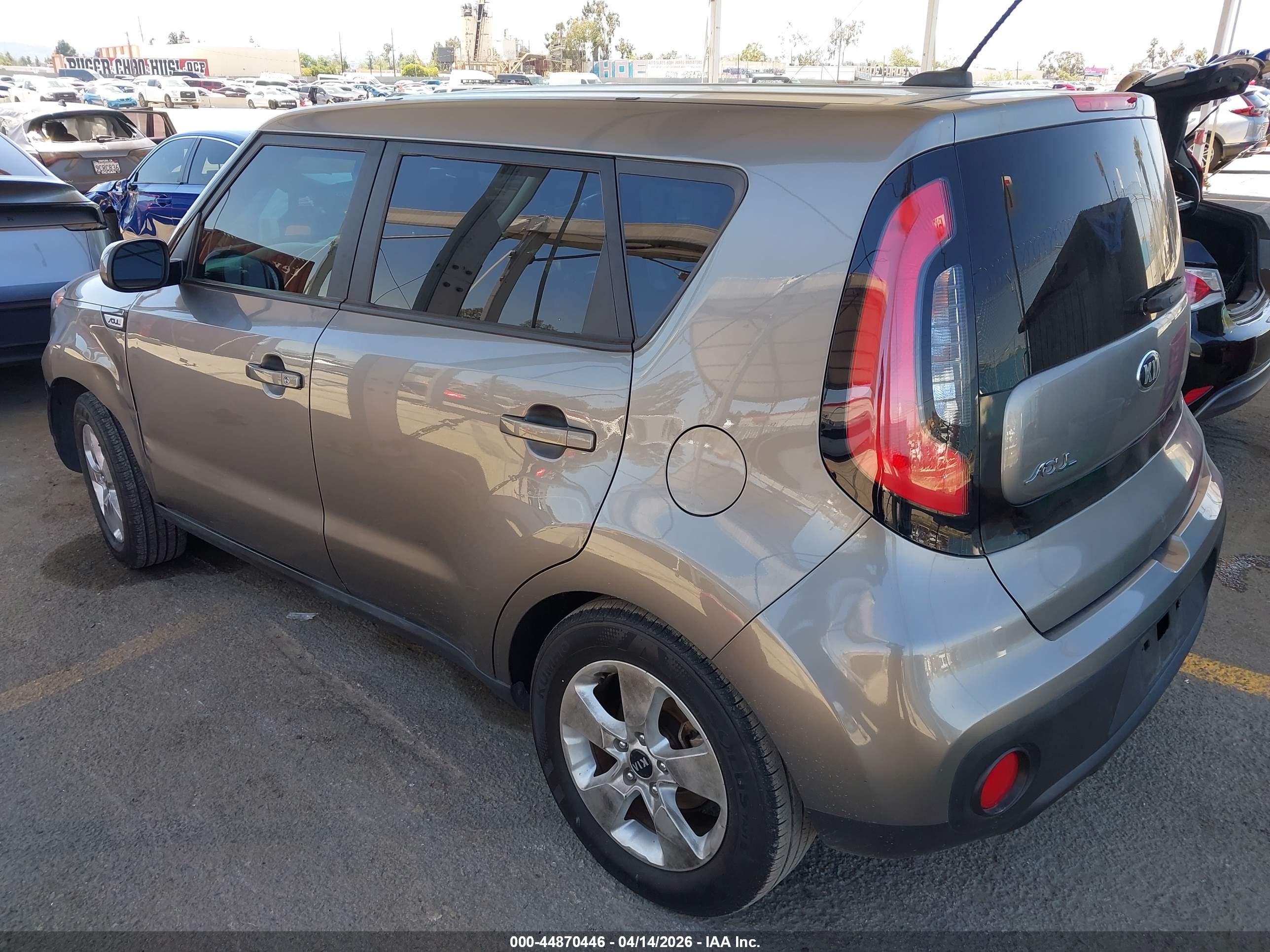 KIA SOUL image 3