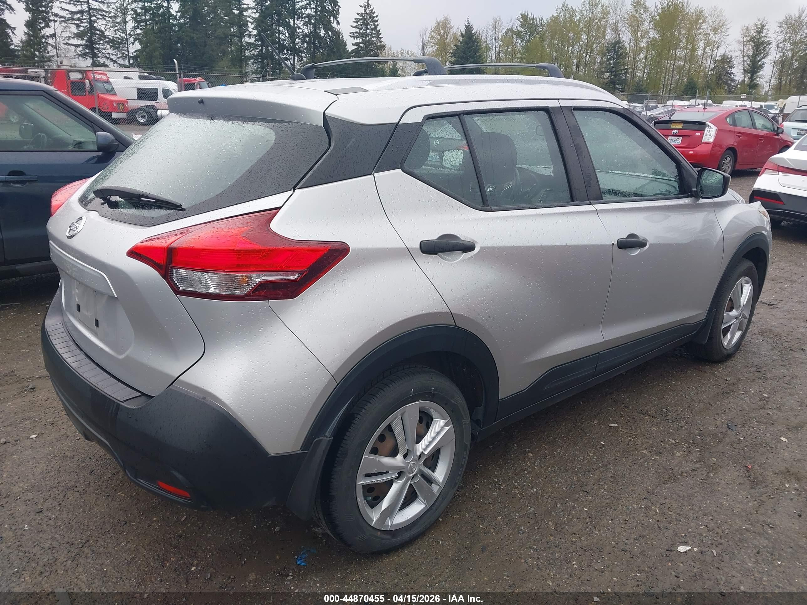 NISSAN KICKS image 4