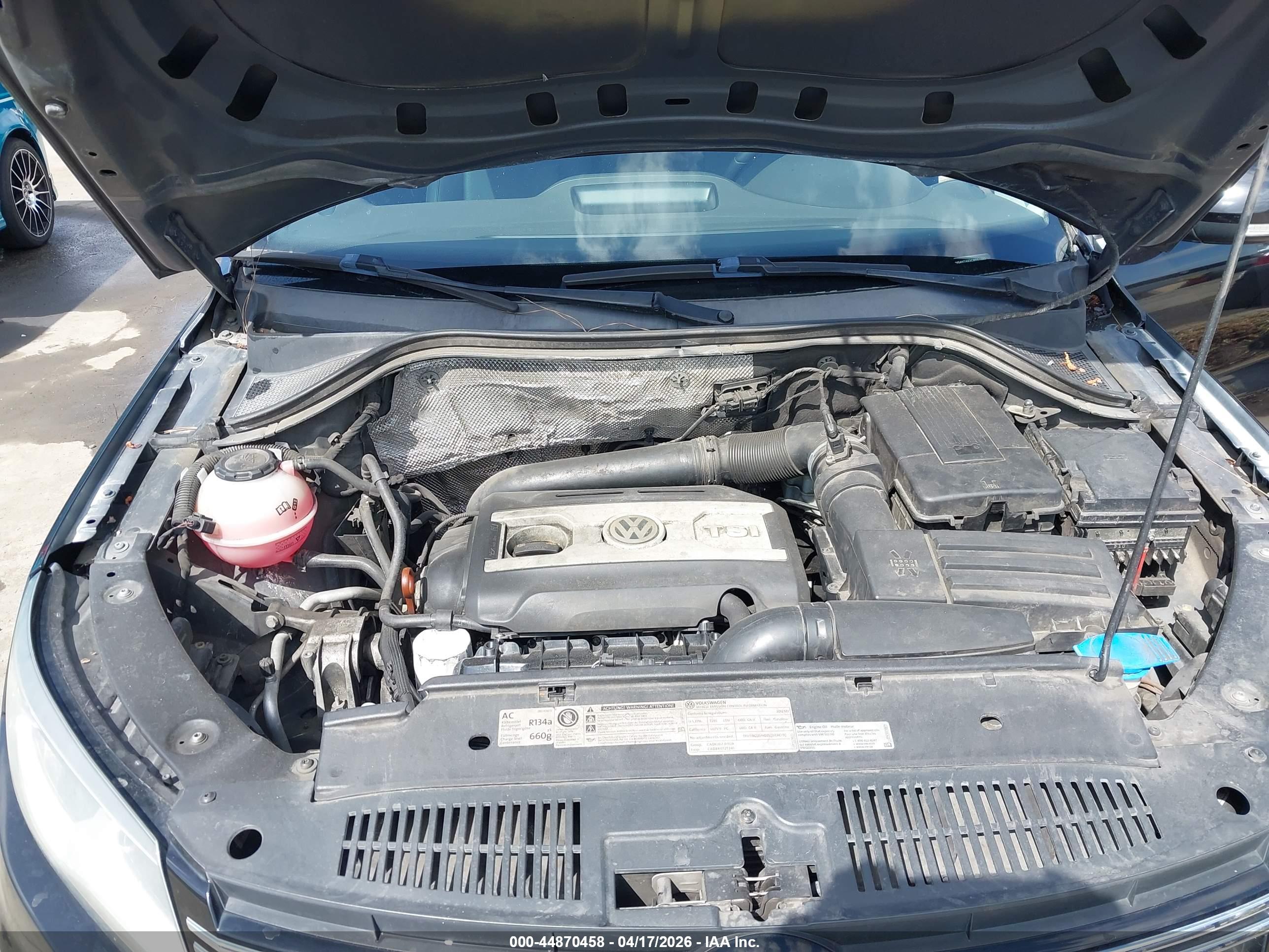VOLKSWAGEN TIGUAN image 10