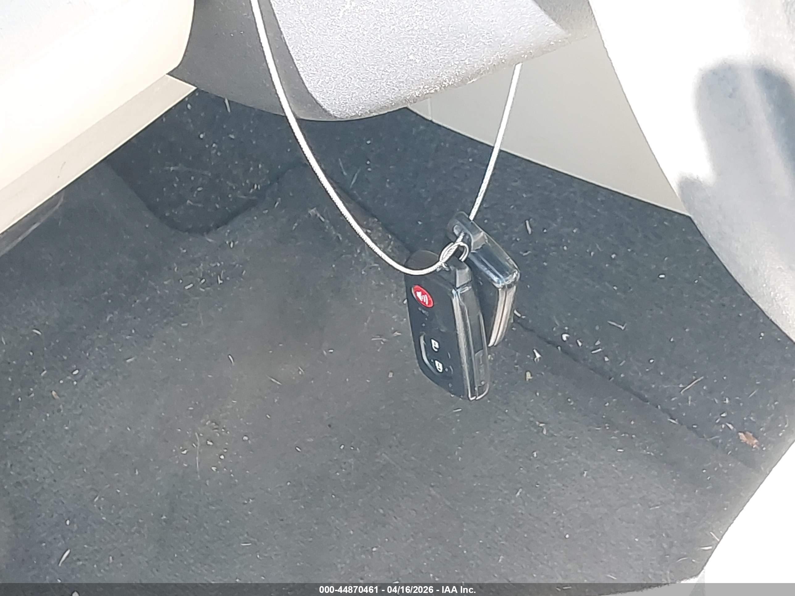 TOYOTA PRIUS image 11