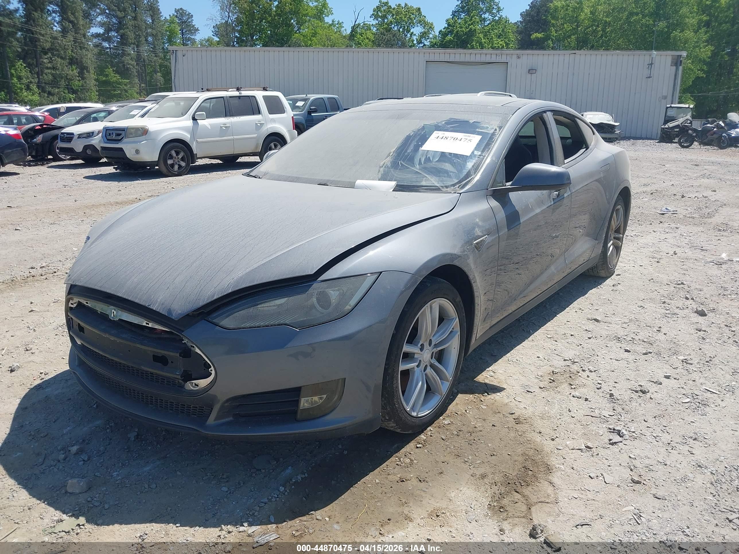 TESLA MODEL image 2