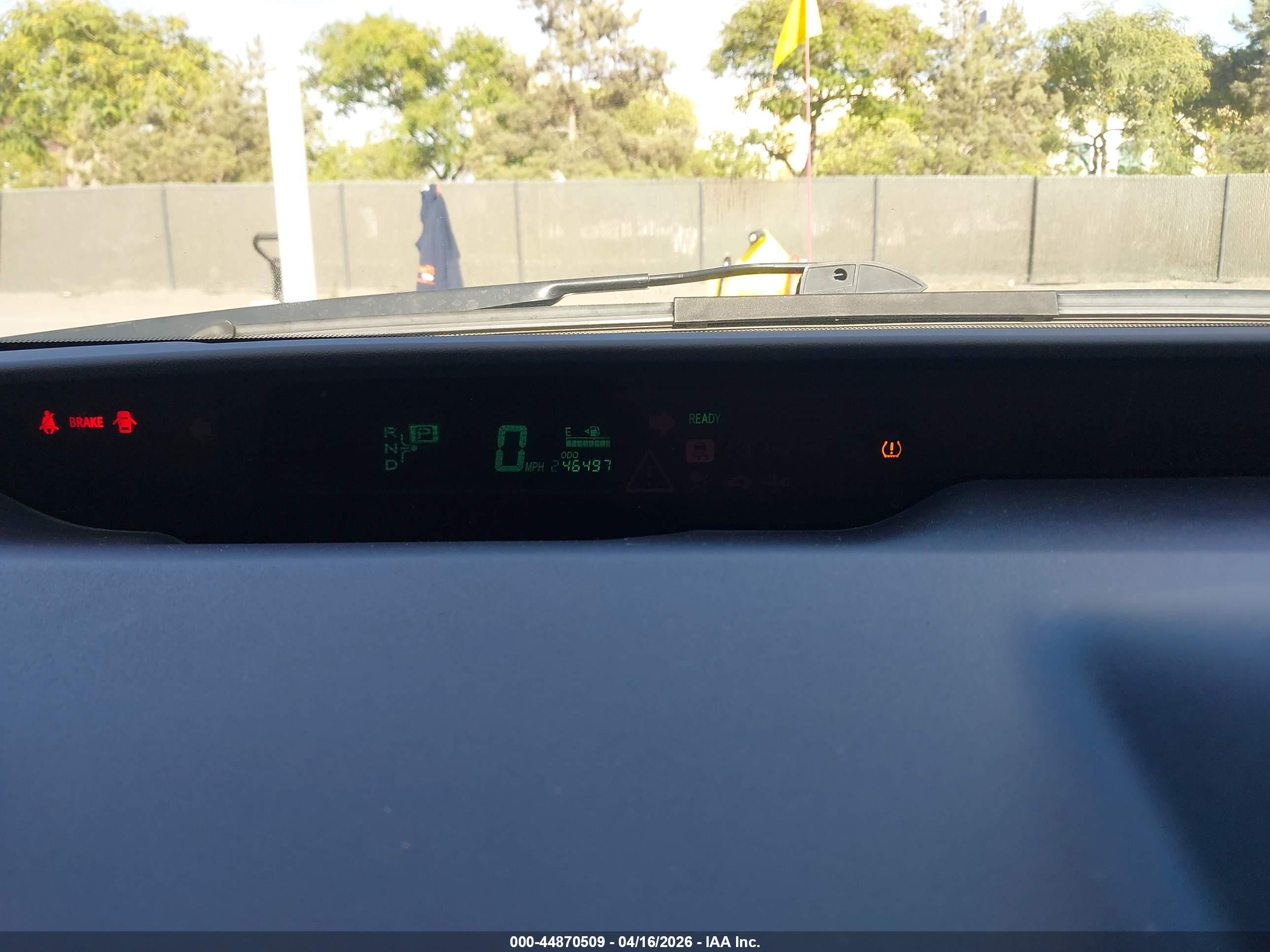 TOYOTA PRIUS image 7
