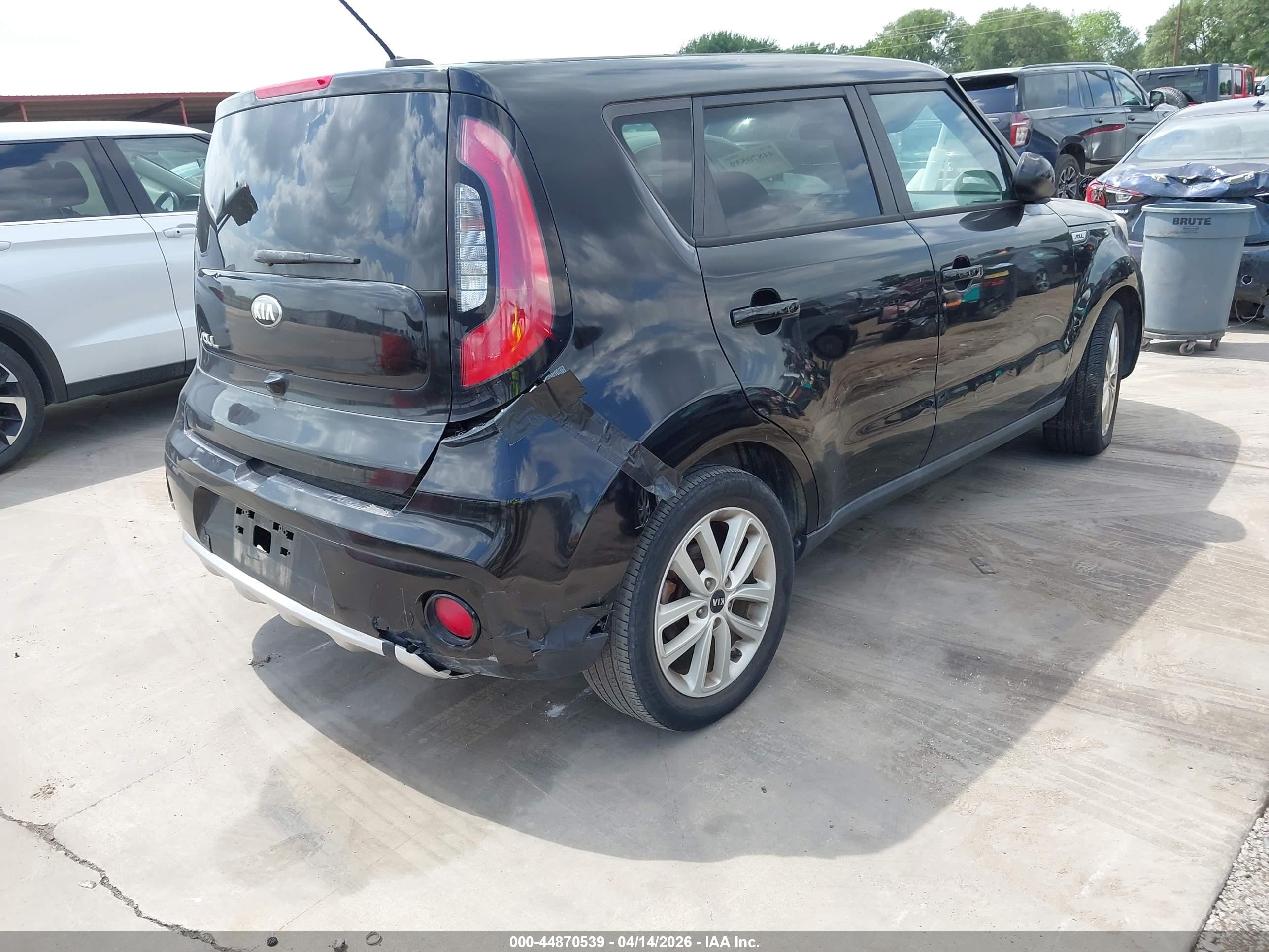 KIA SOUL image 4