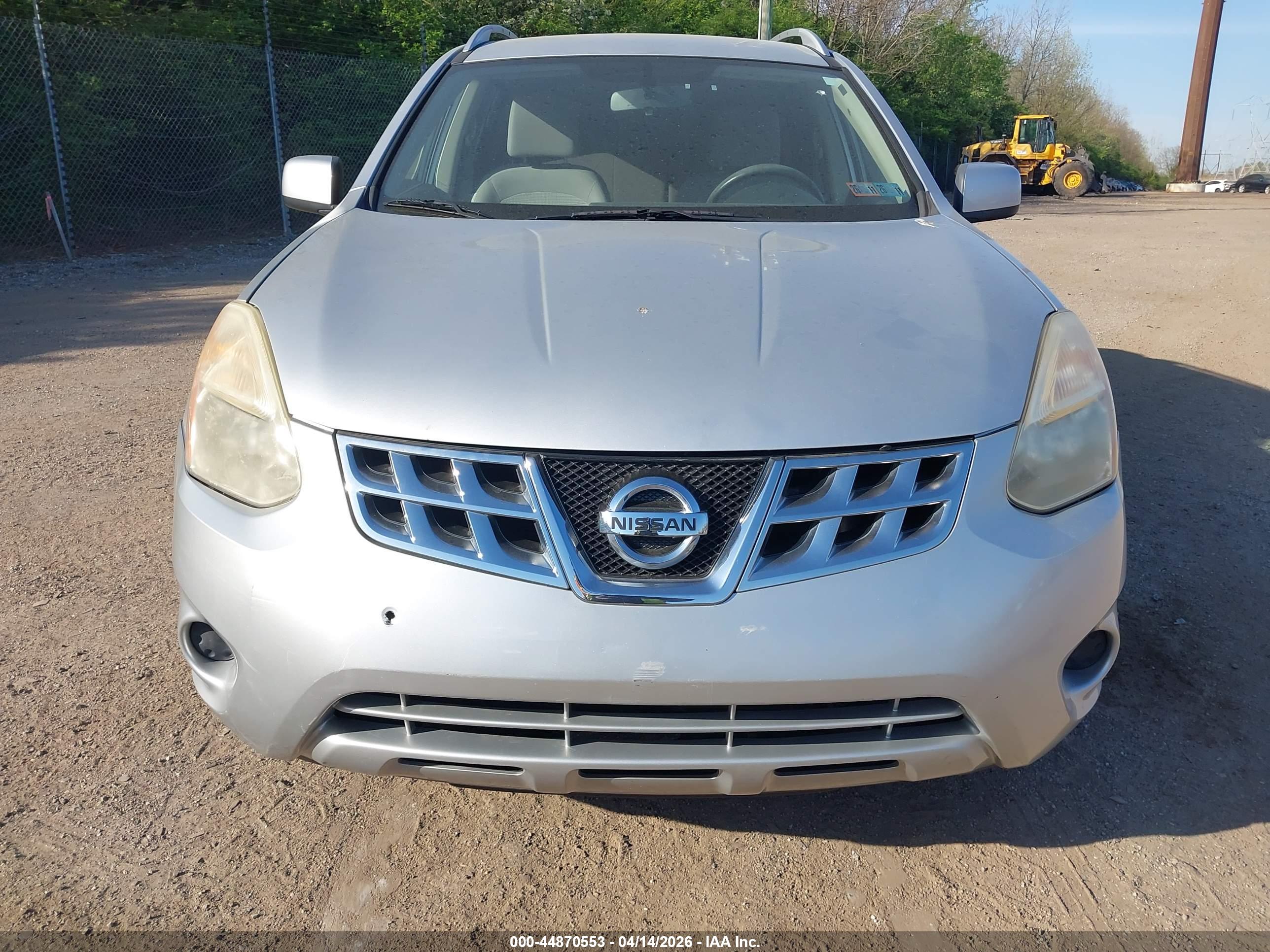 NISSAN ROGUE image 6