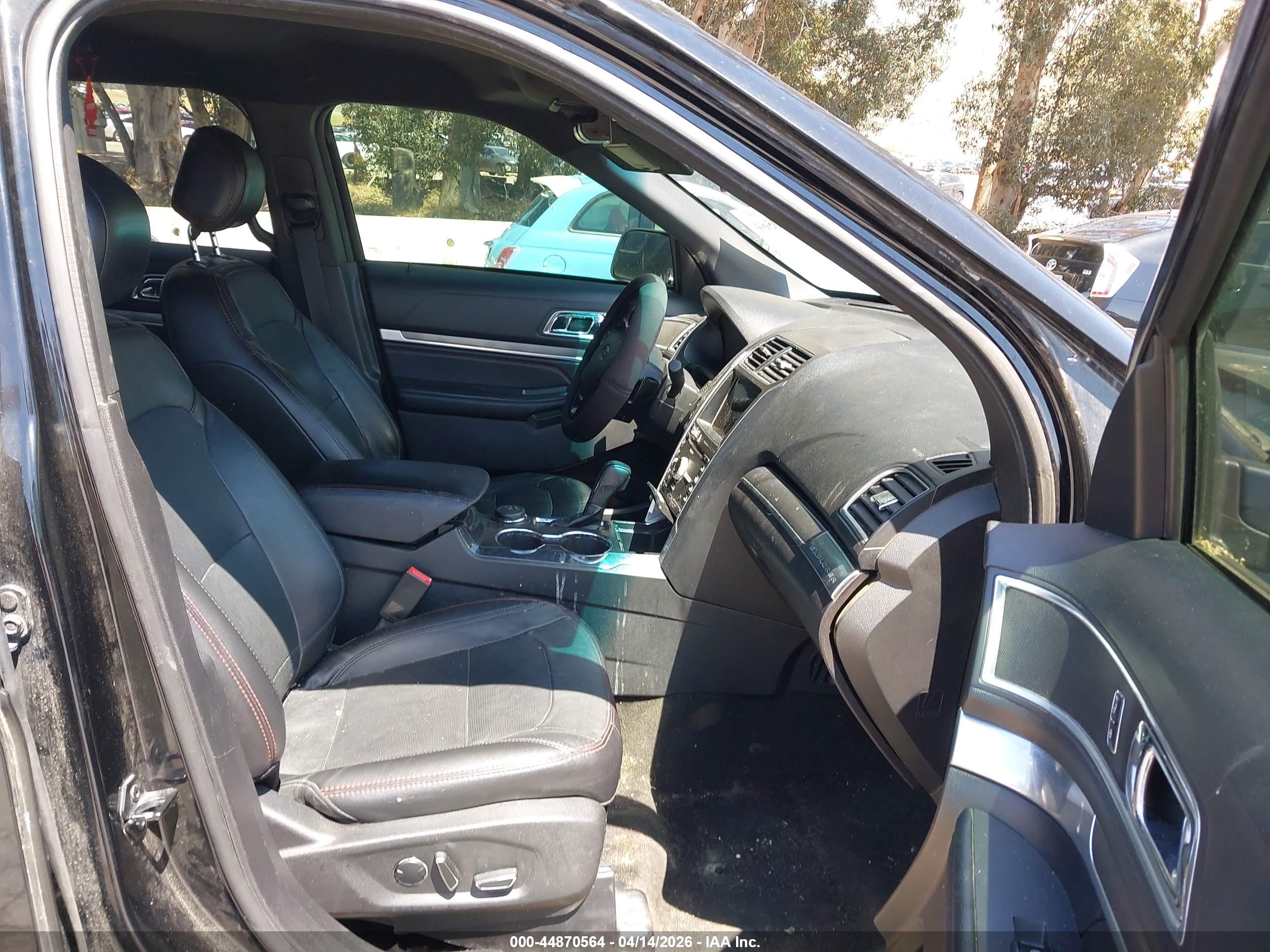 FORD EXPLORER image 5