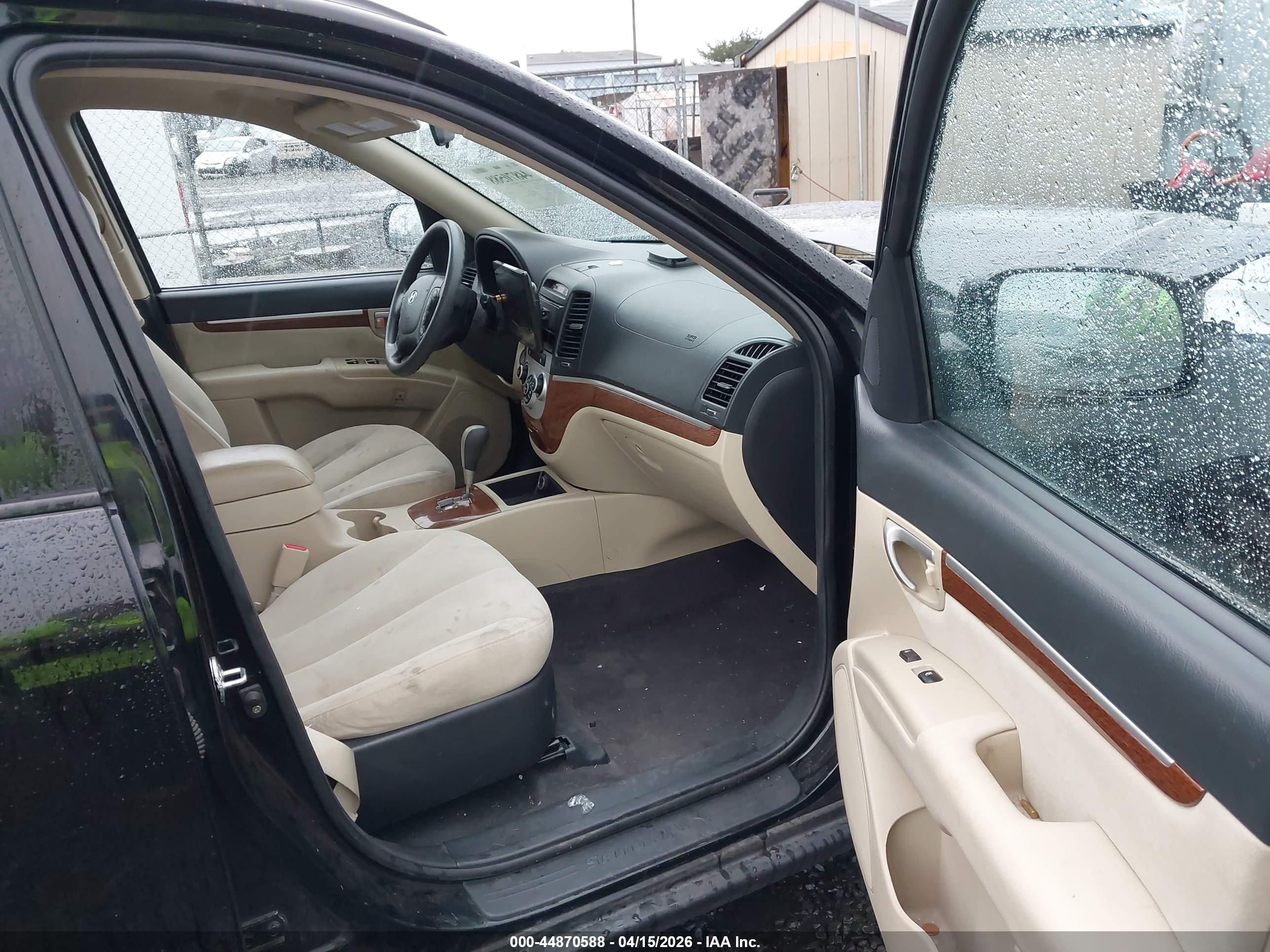 HYUNDAI SANTA image 5