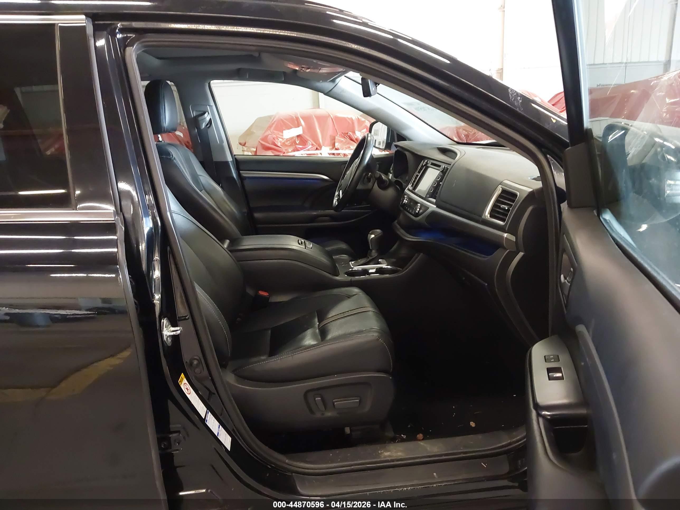 TOYOTA HIGHLANDER image 5