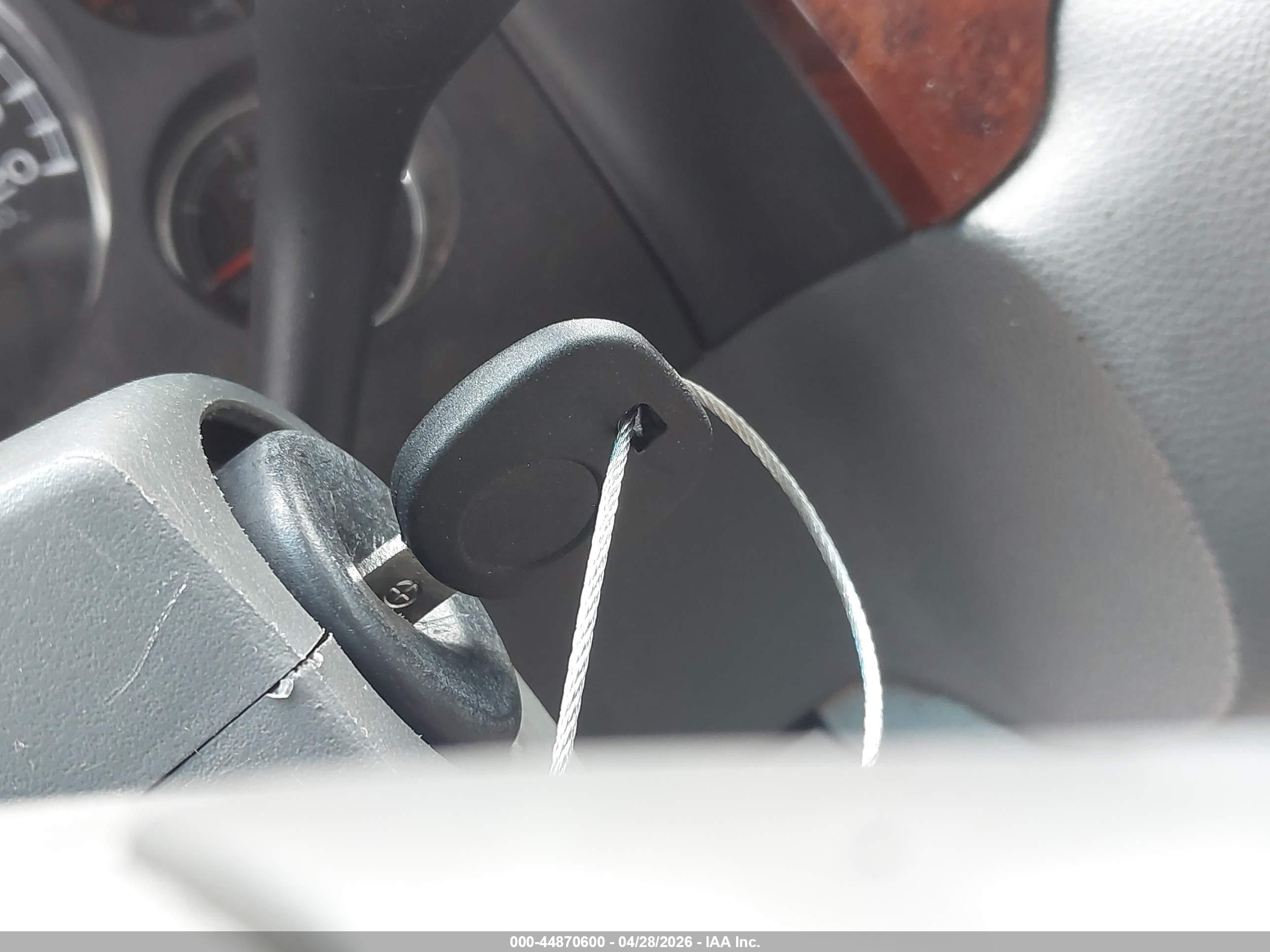 GMC YUKON image 11