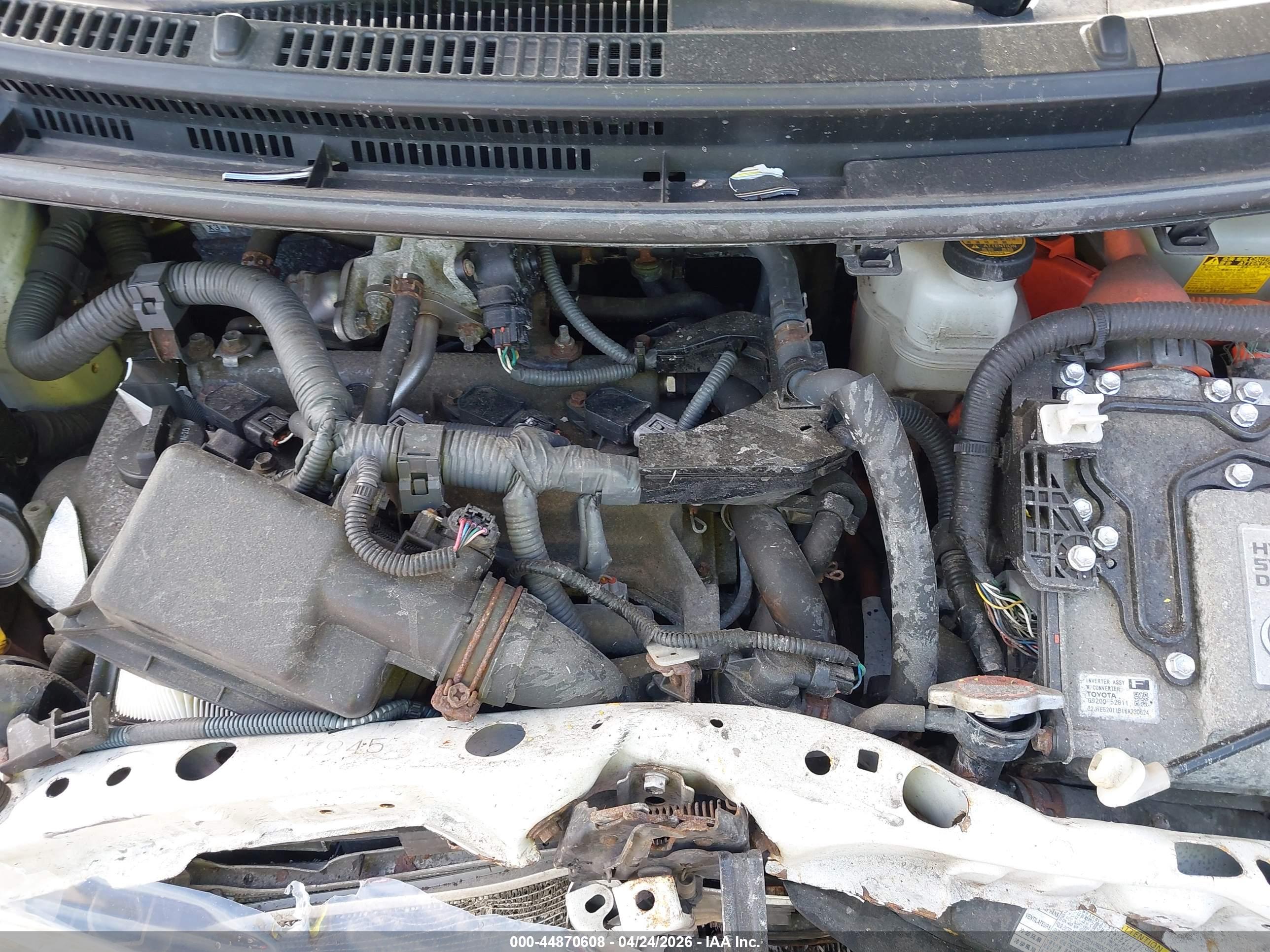 TOYOTA PRIUS image 10