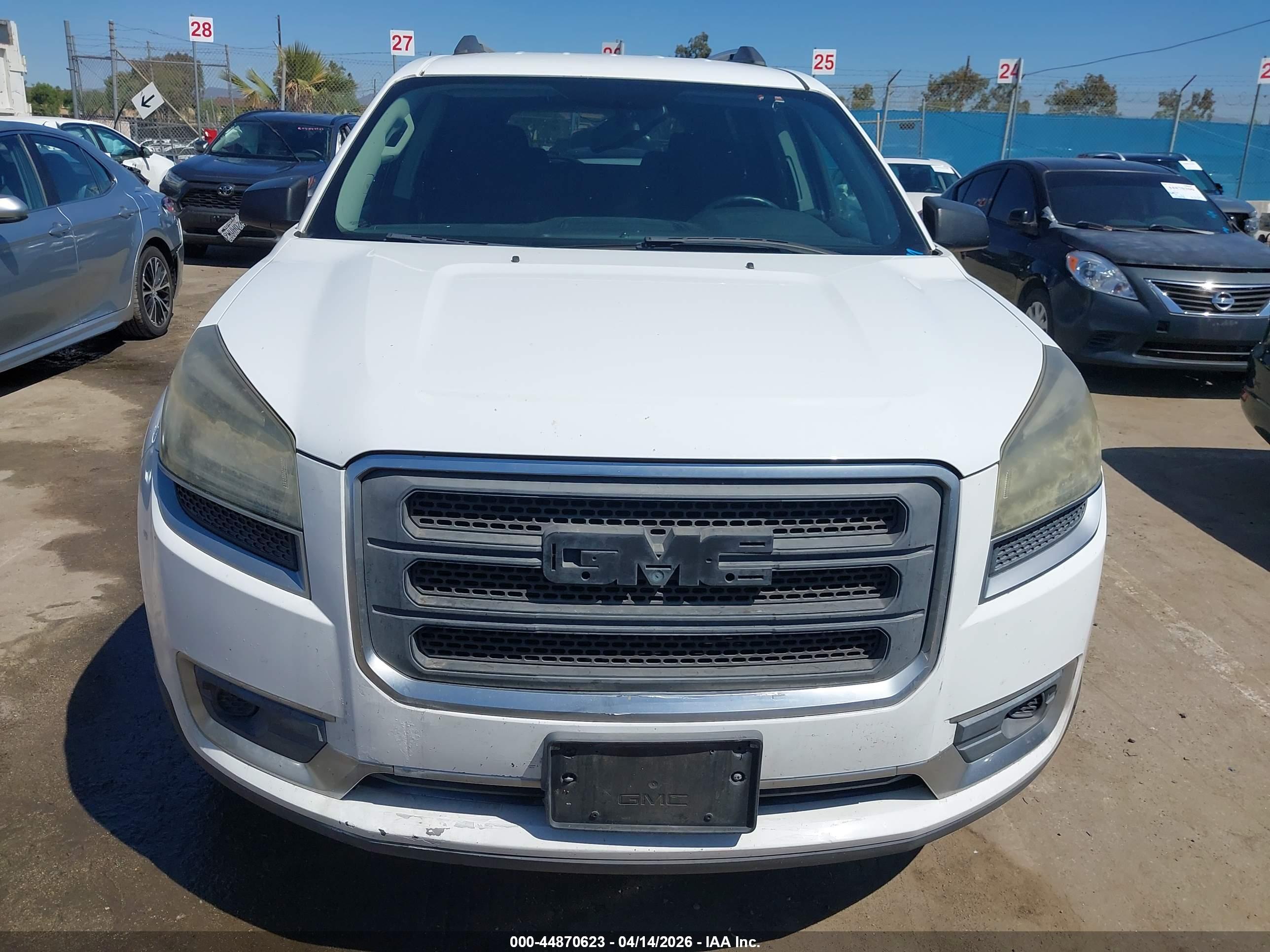 GMC ACADIA image 6