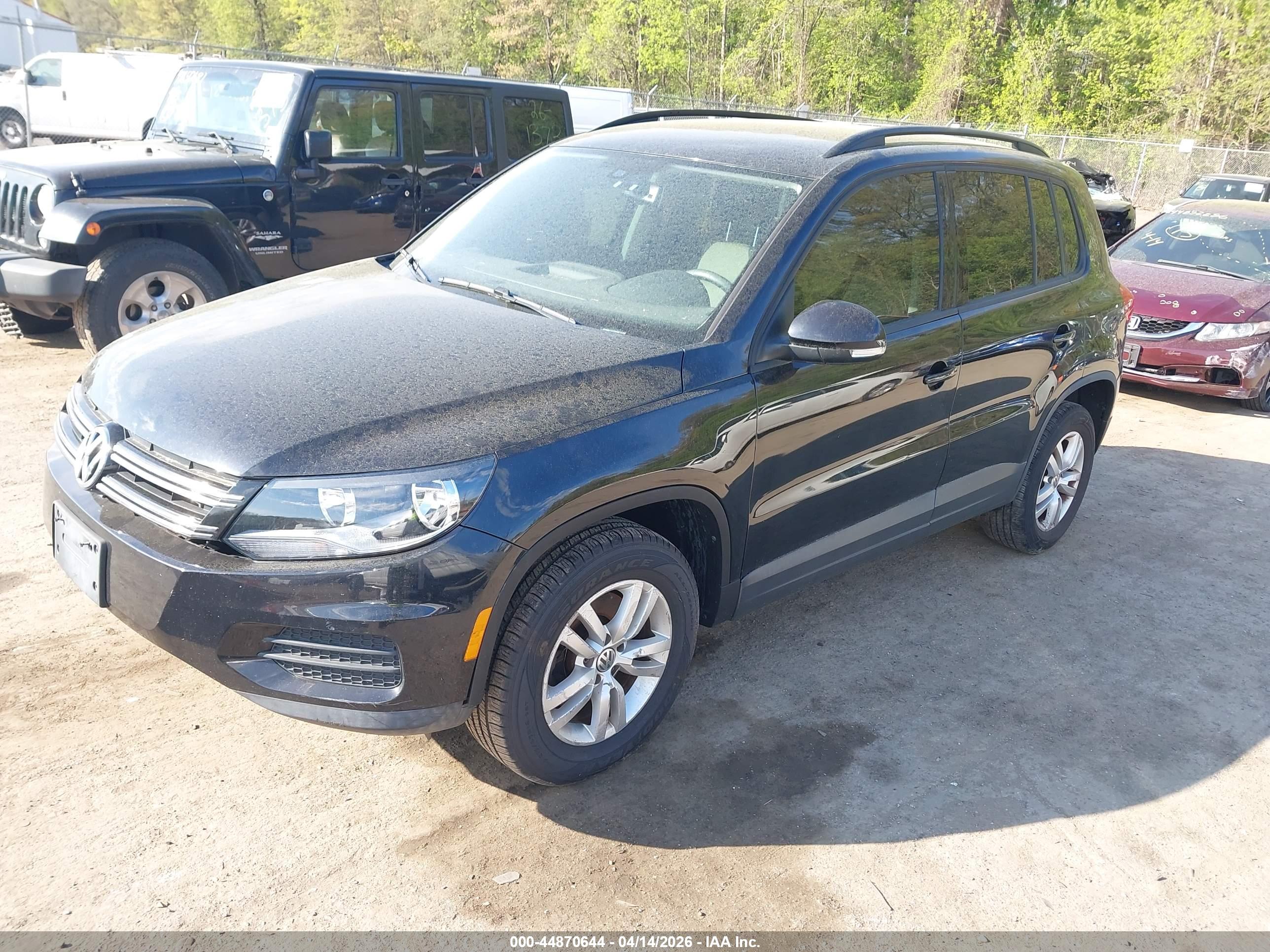 VOLKSWAGEN TIGUAN image 2