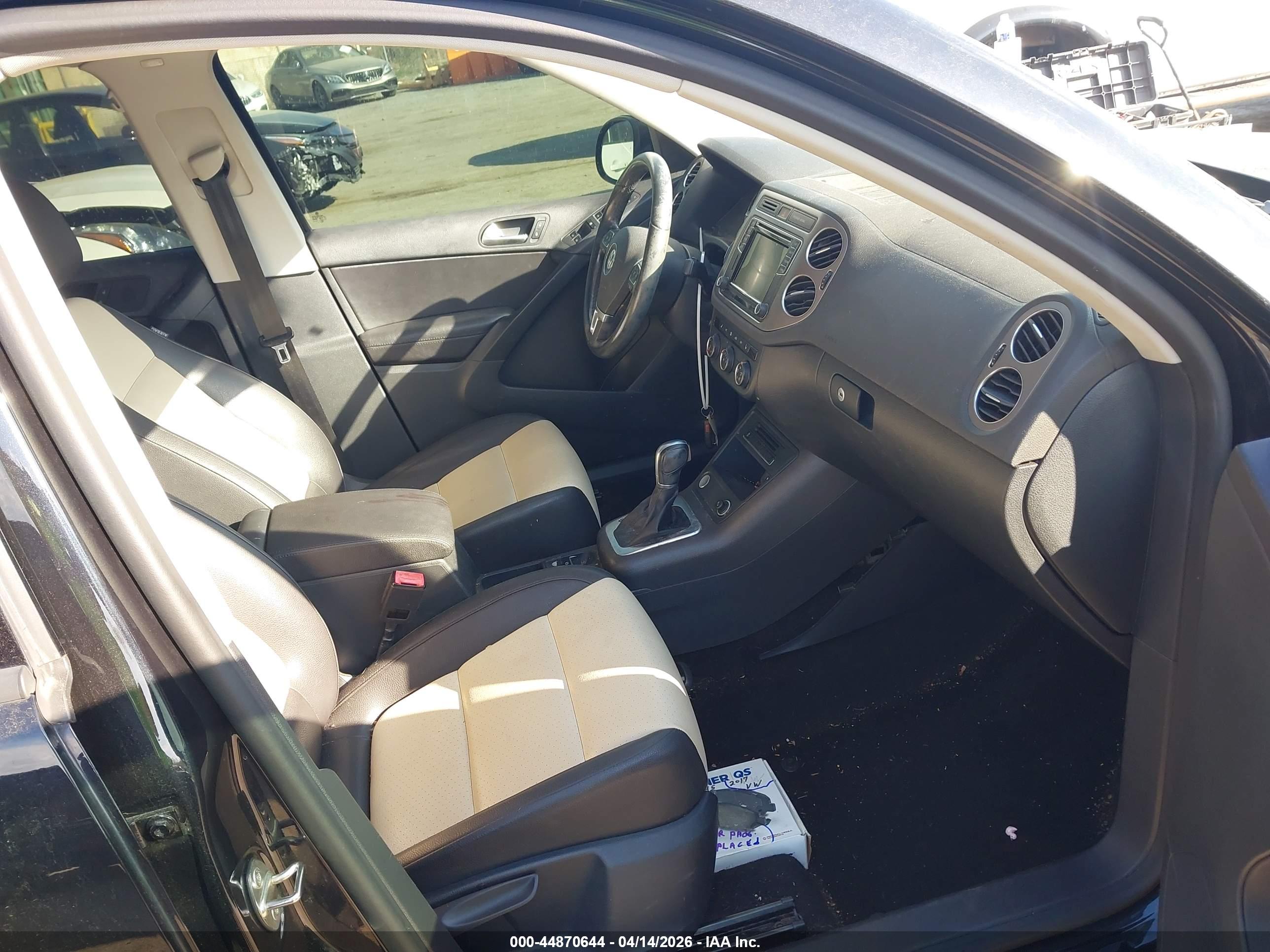 VOLKSWAGEN TIGUAN image 5