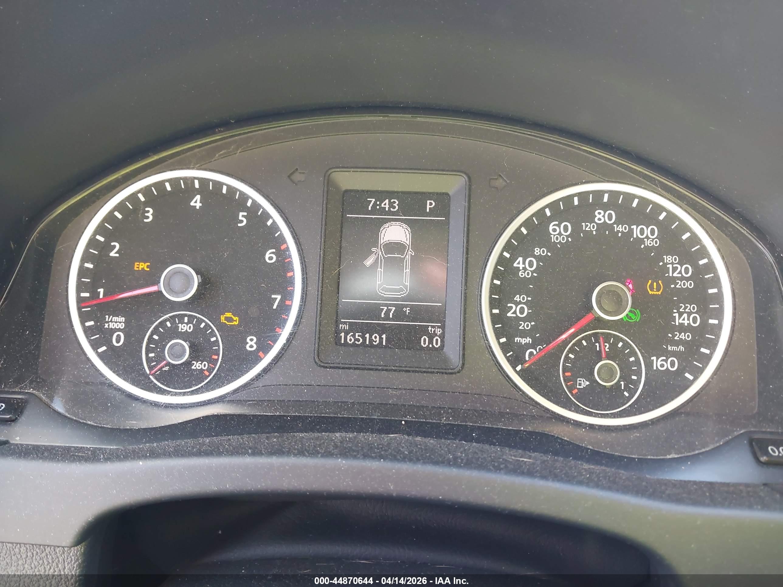 VOLKSWAGEN TIGUAN image 7