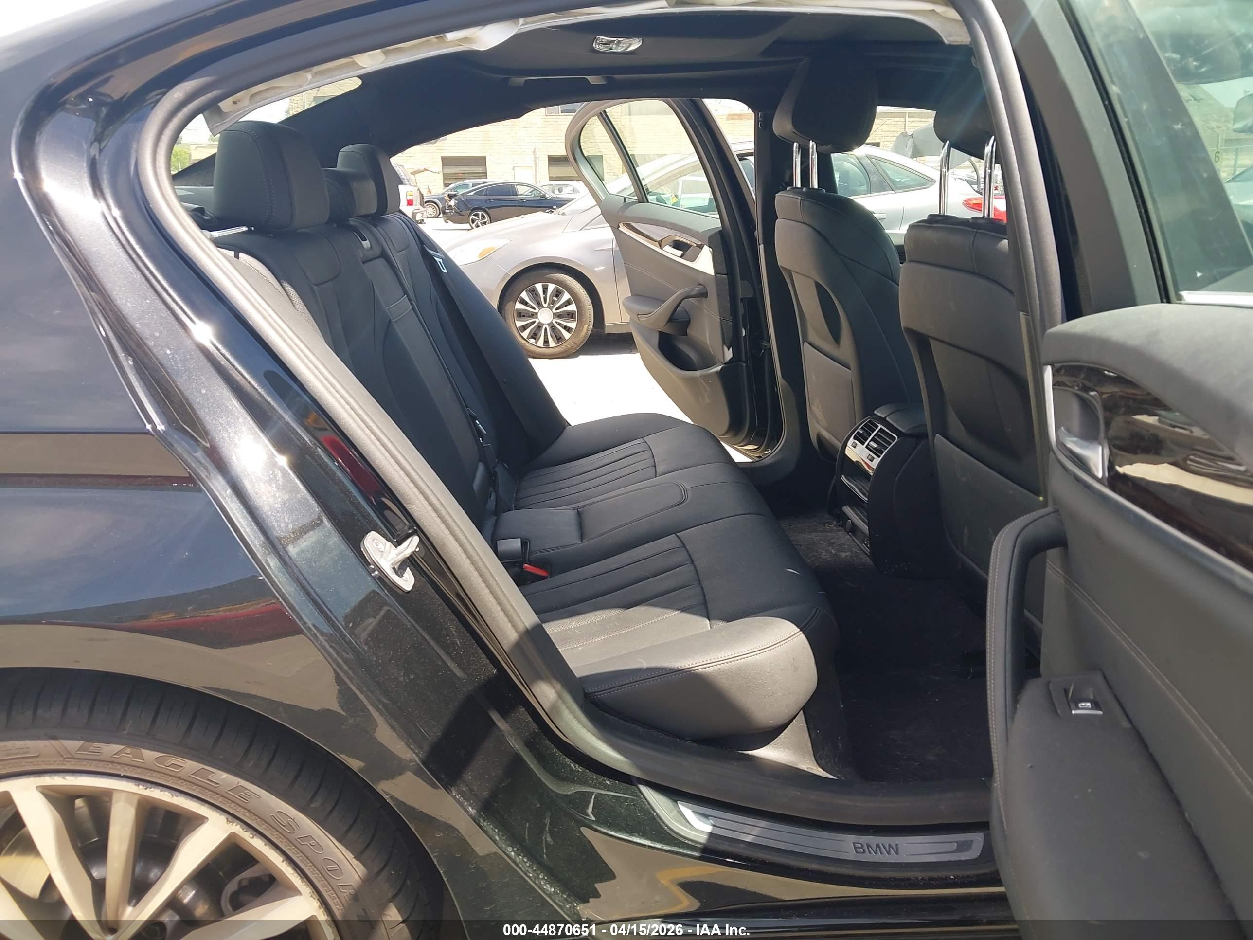 BMW 530 image 8