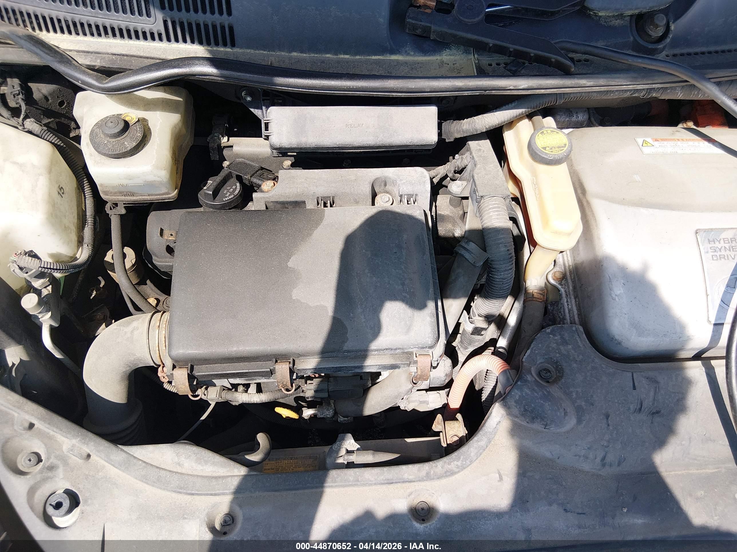 TOYOTA PRIUS image 10