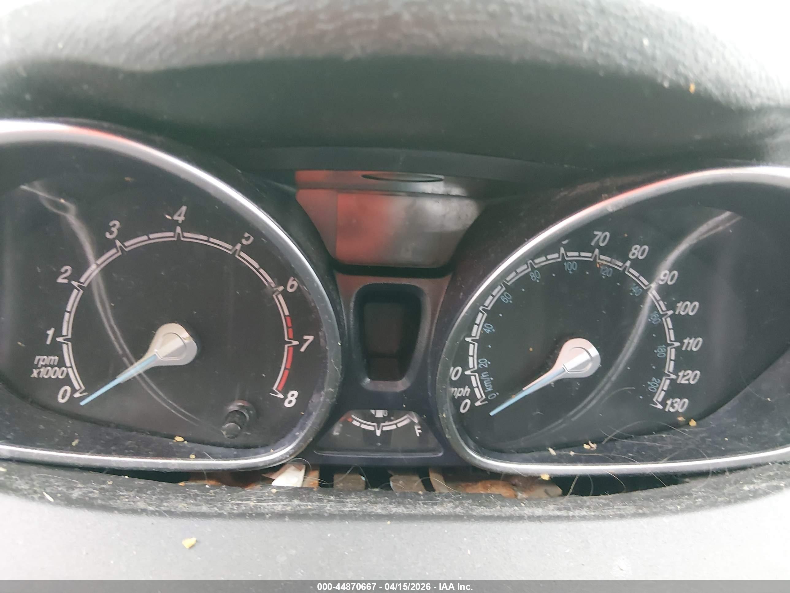 FORD FIESTA image 7