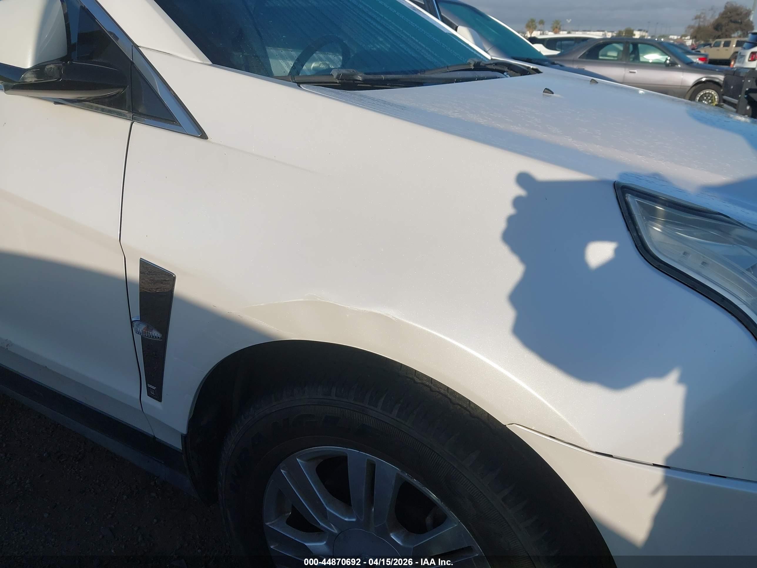 CADILLAC SRX image 6