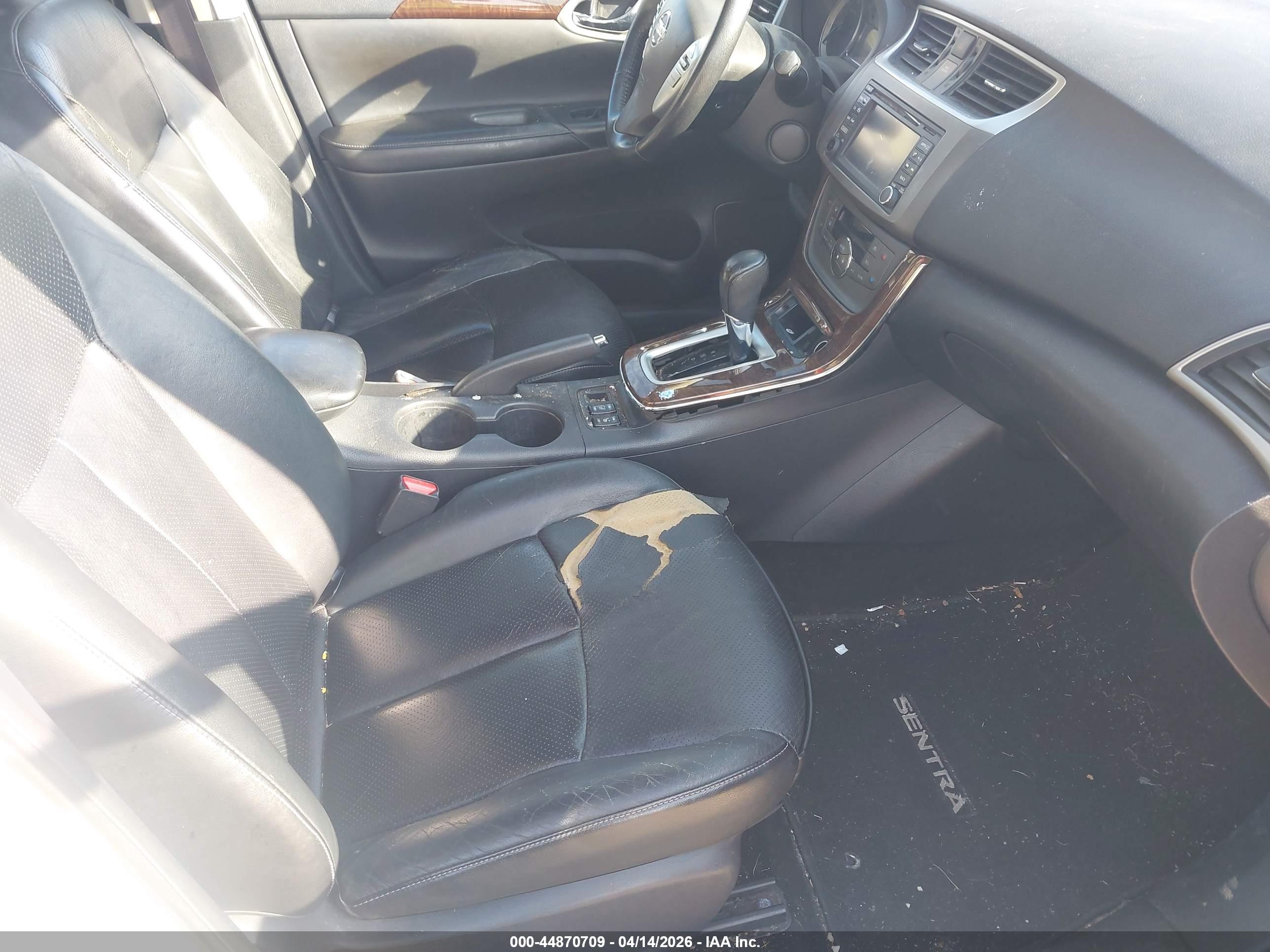 NISSAN SENTRA image 5