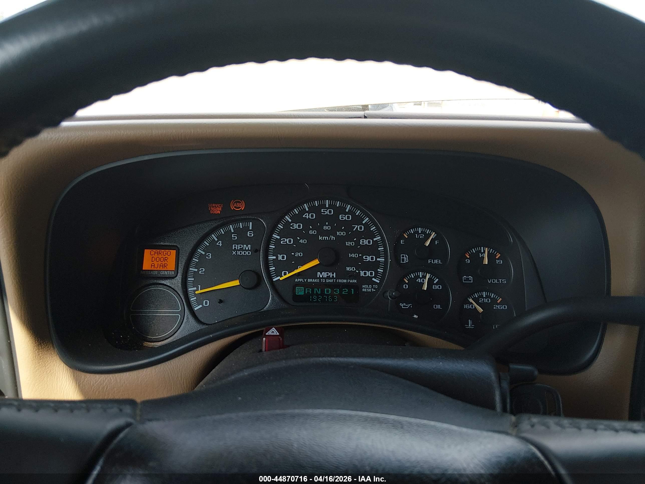 CHEVROLET TAHOE image 7
