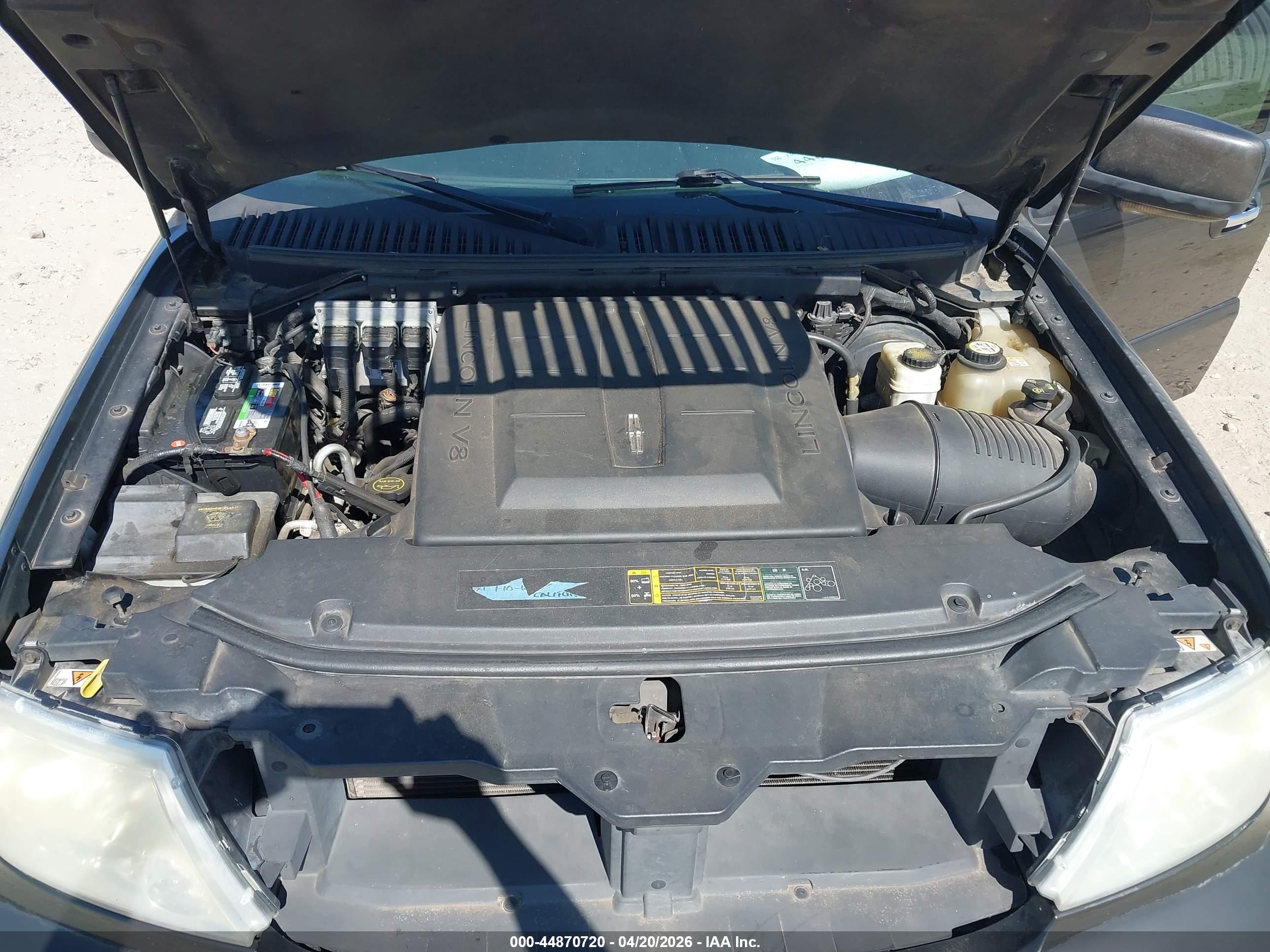 LINCOLN NAVIGATOR image 10