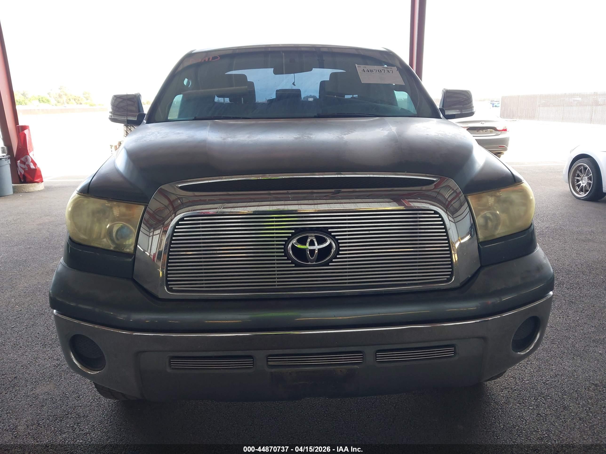 TOYOTA TUNDRA image 6