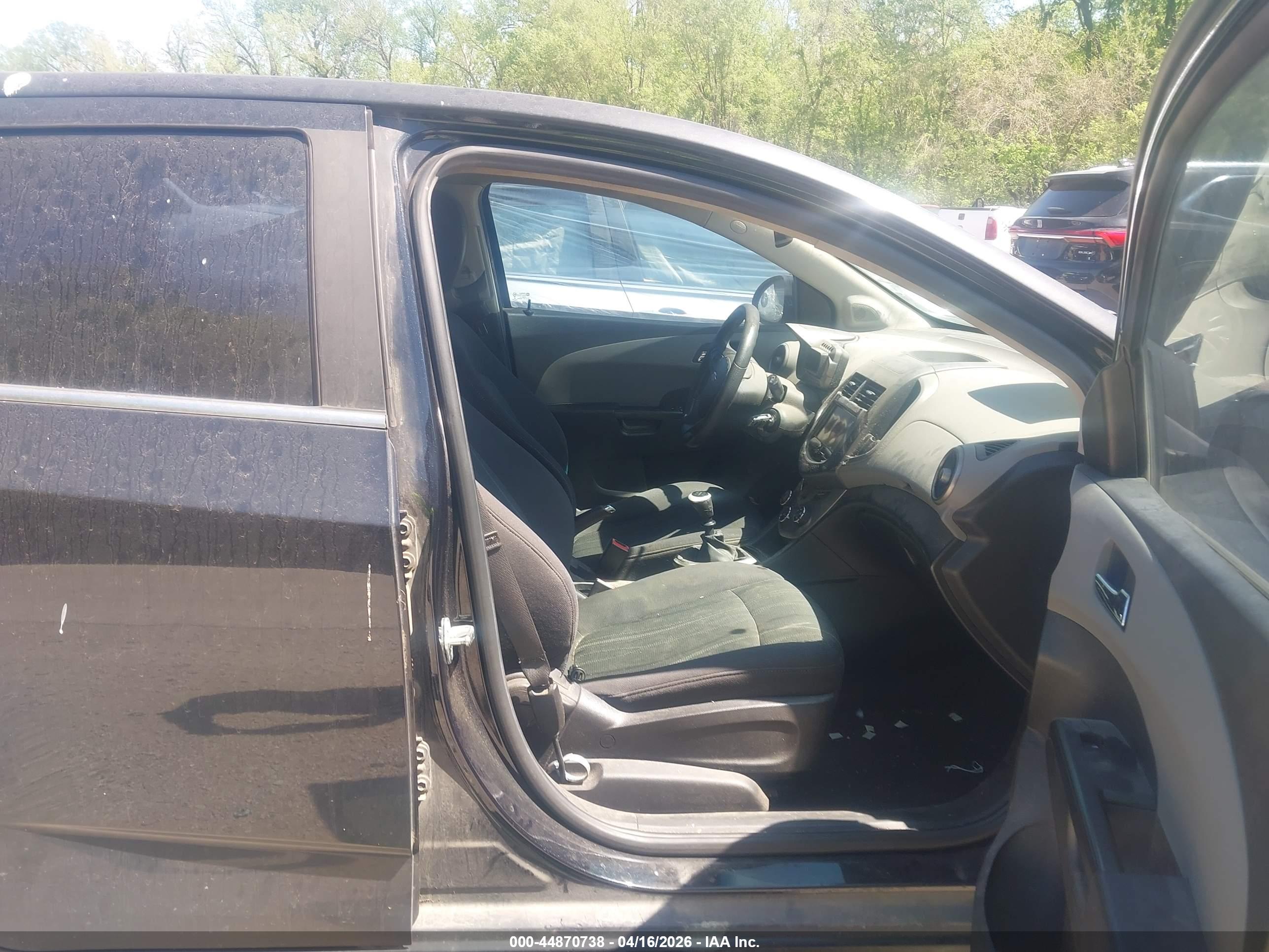 CHEVROLET SONIC image 5