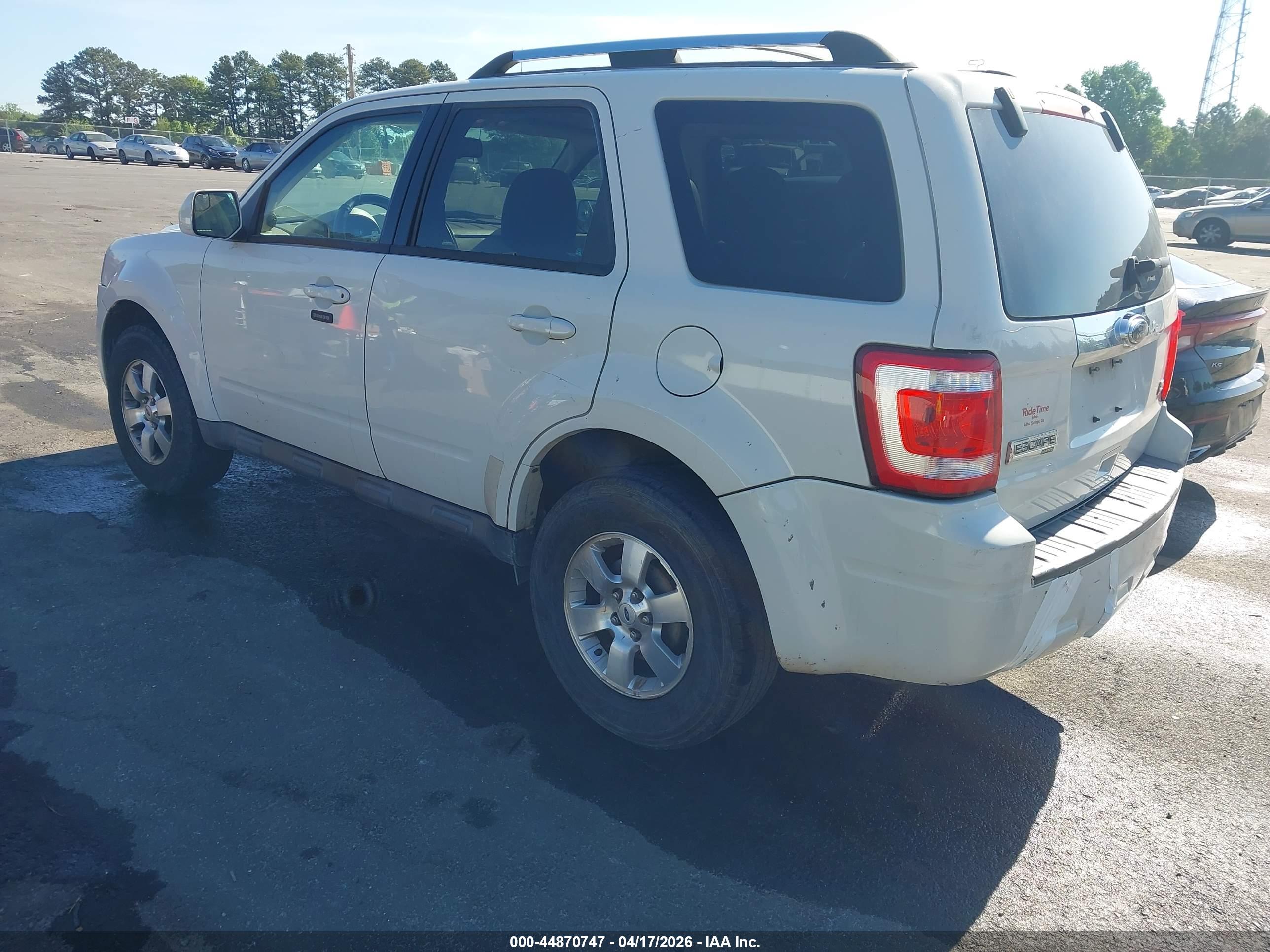 FORD ESCAPE image 3