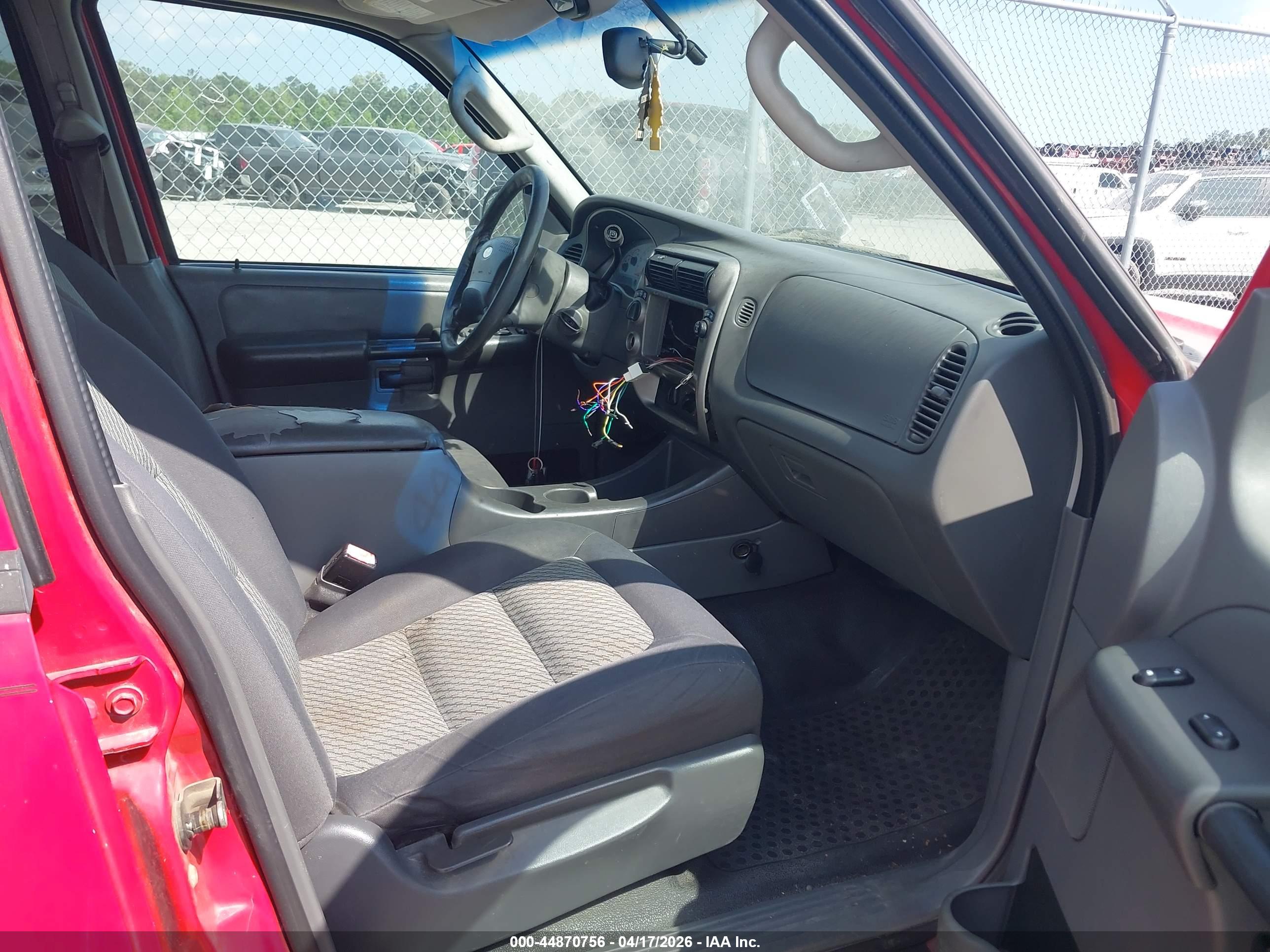 FORD EXPLORER image 5