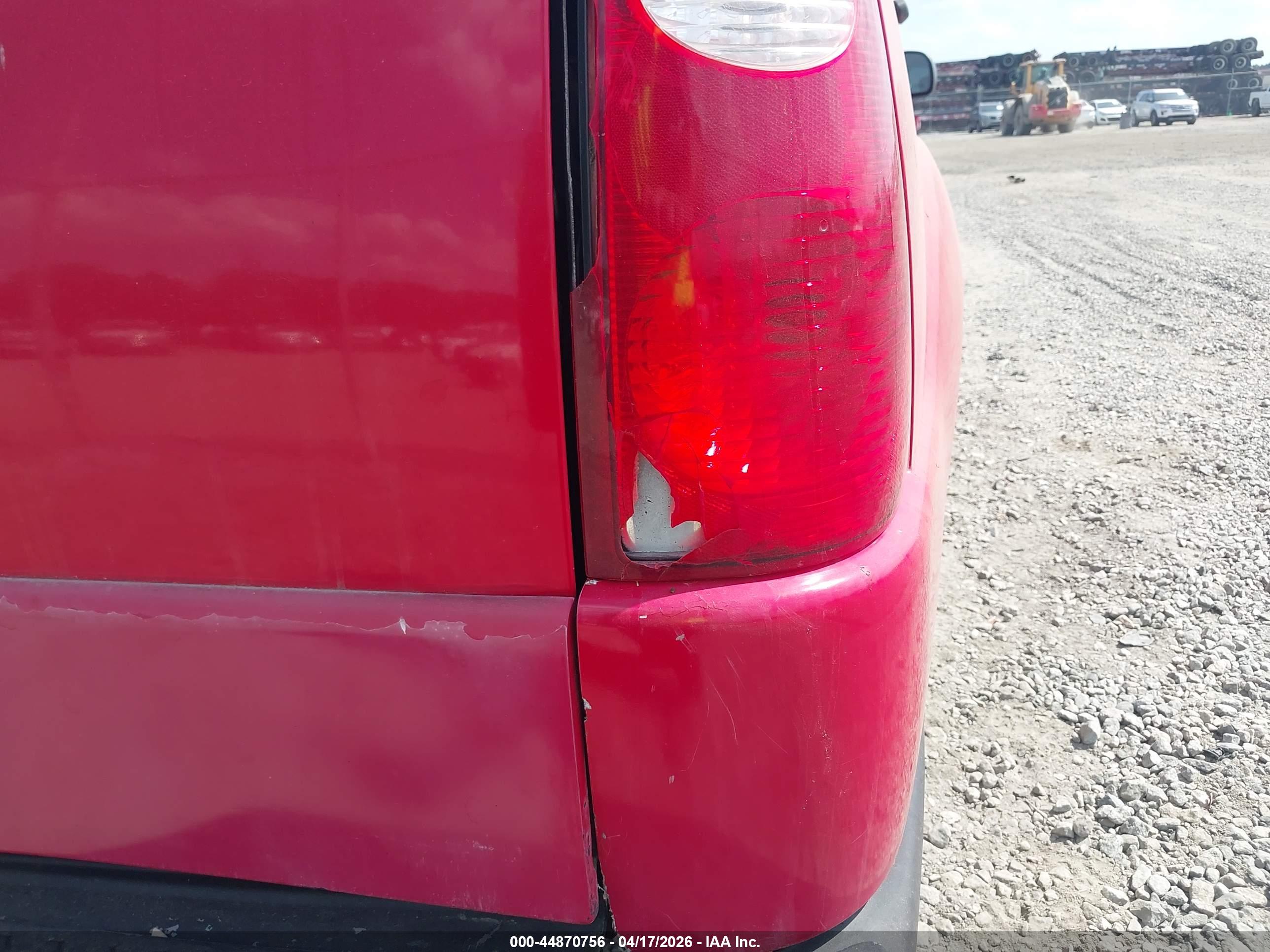 FORD EXPLORER image 6