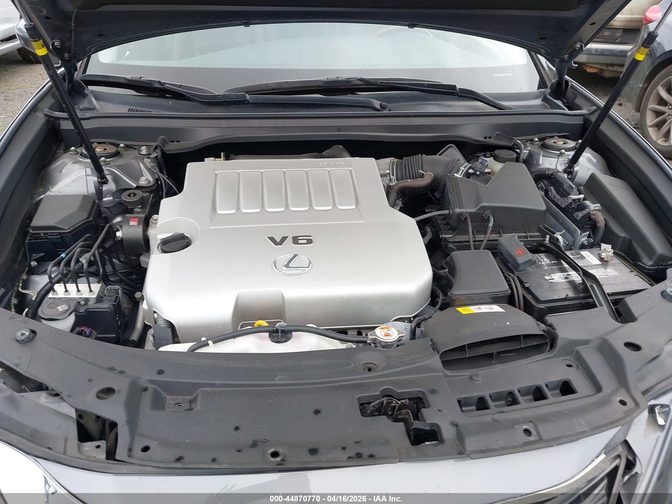 LEXUS ES image 10