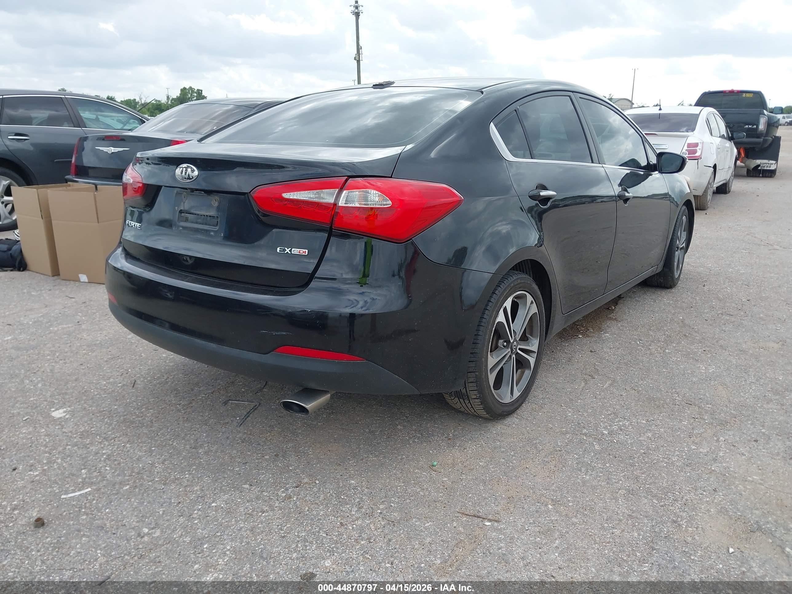 KIA FORTE image 4