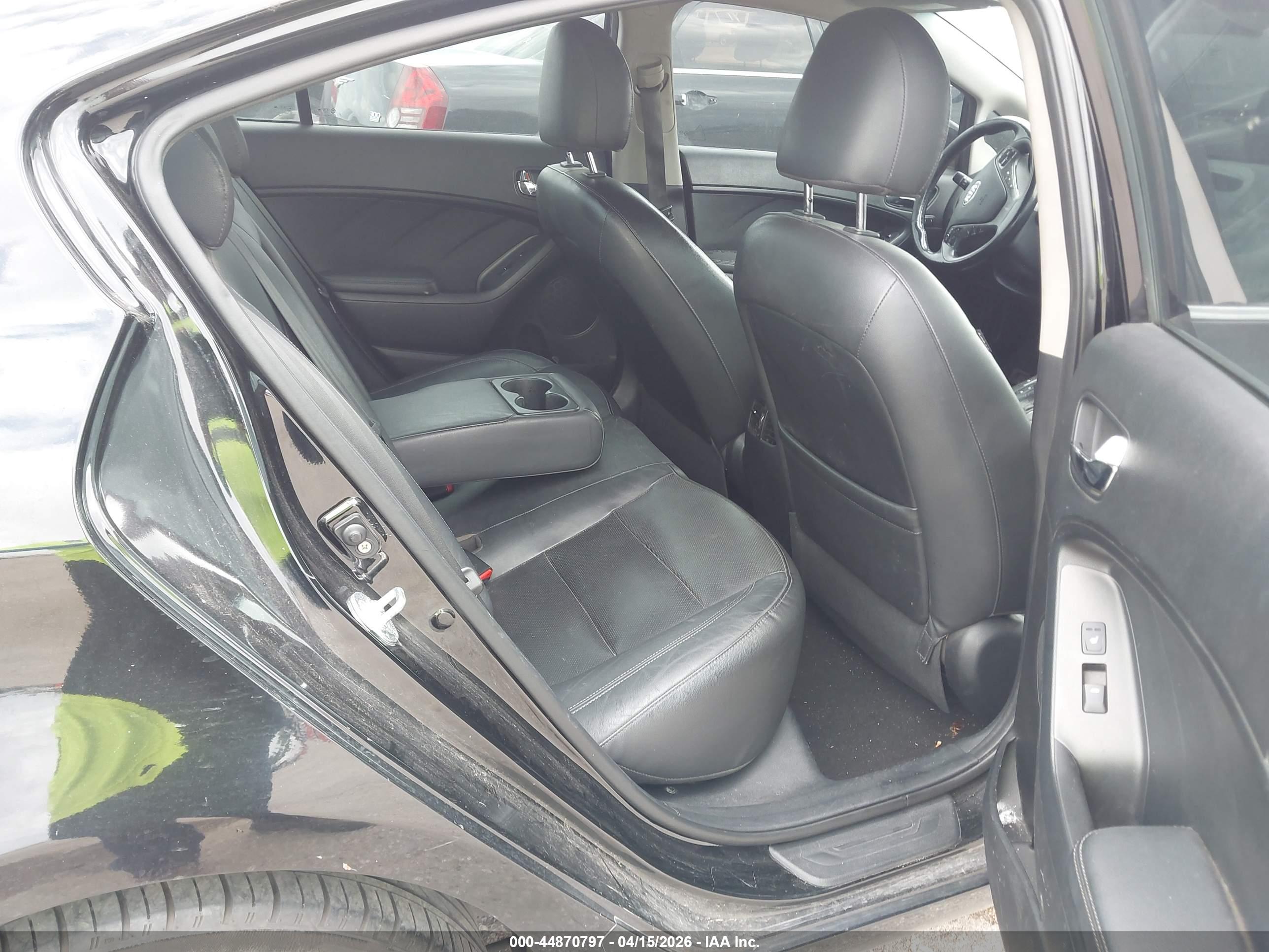 KIA FORTE image 8