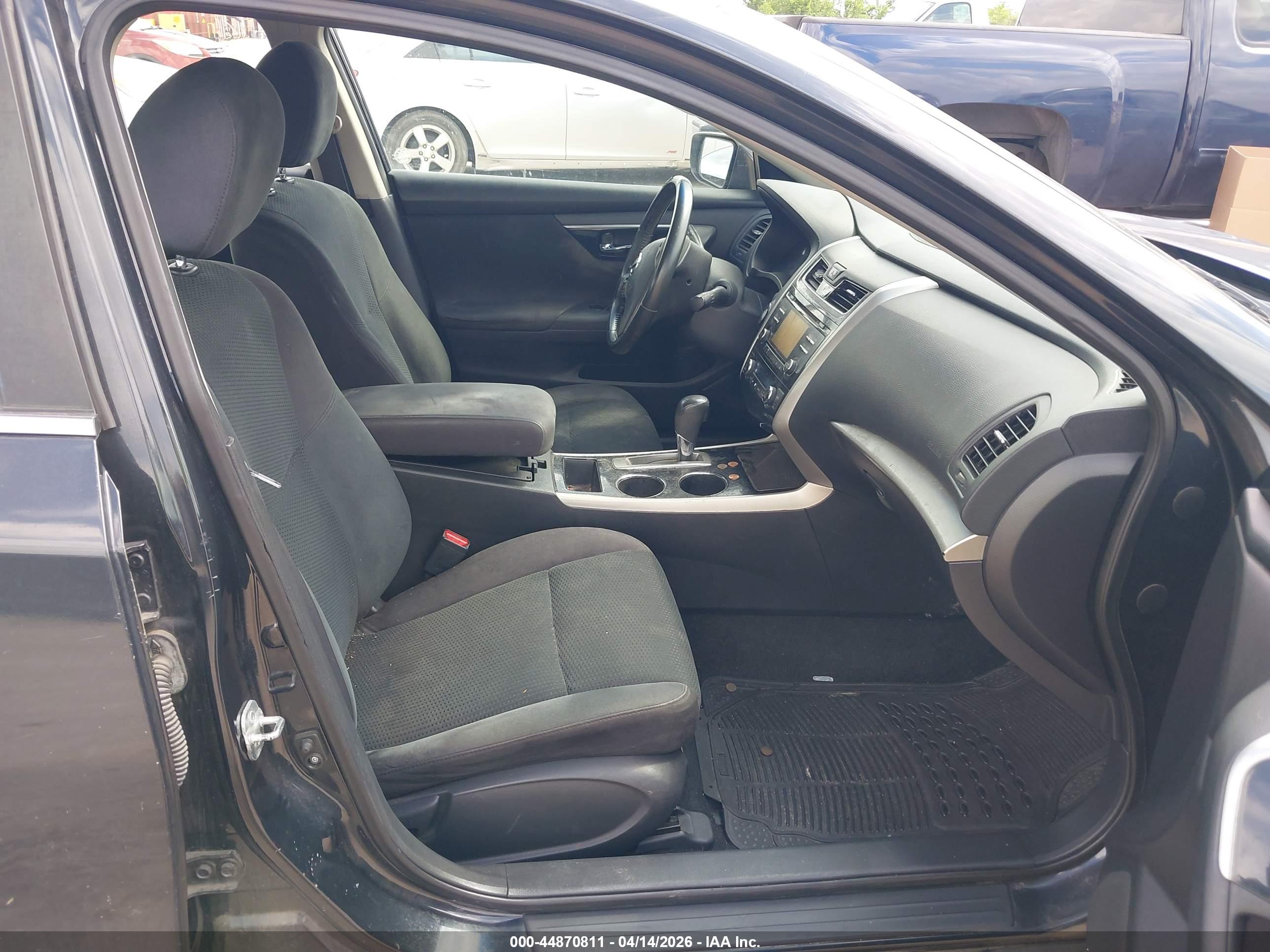 NISSAN ALTIMA image 5