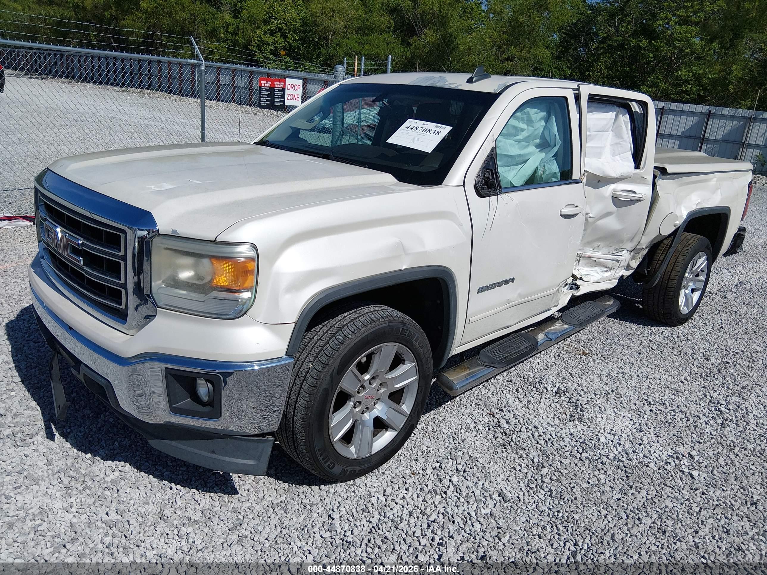 GMC SIERRA image 2