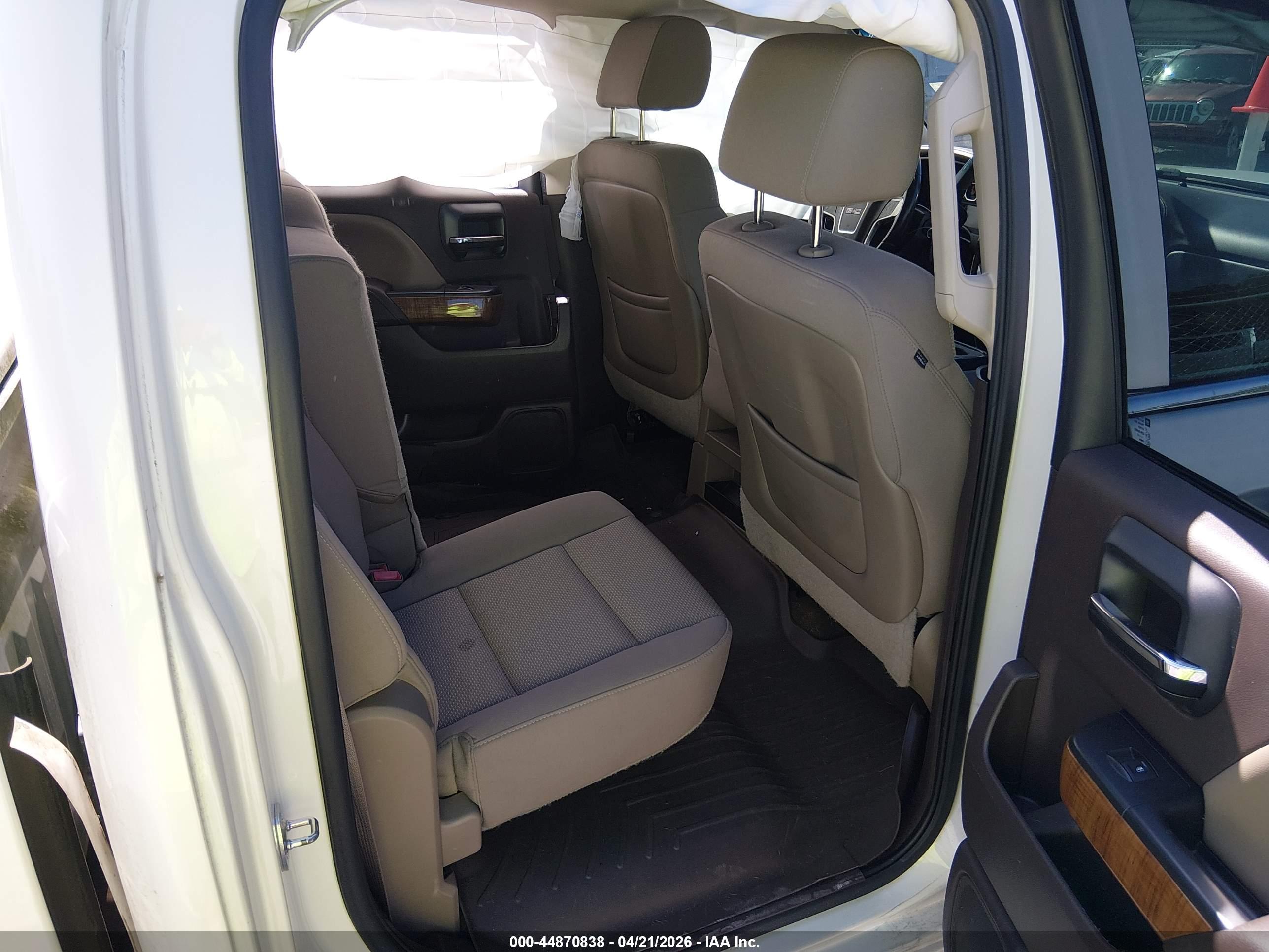GMC SIERRA image 8