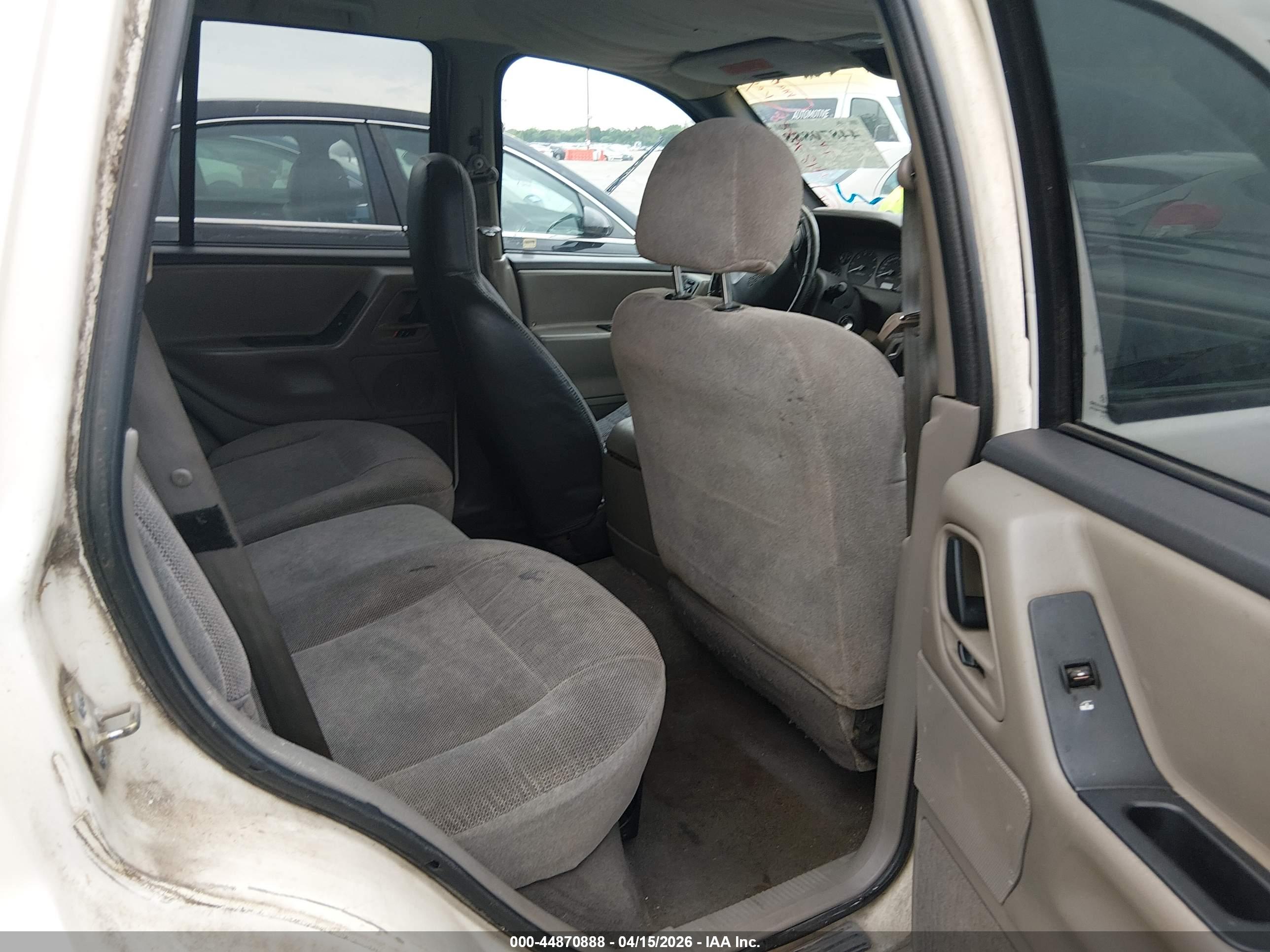 JEEP GRAND image 8