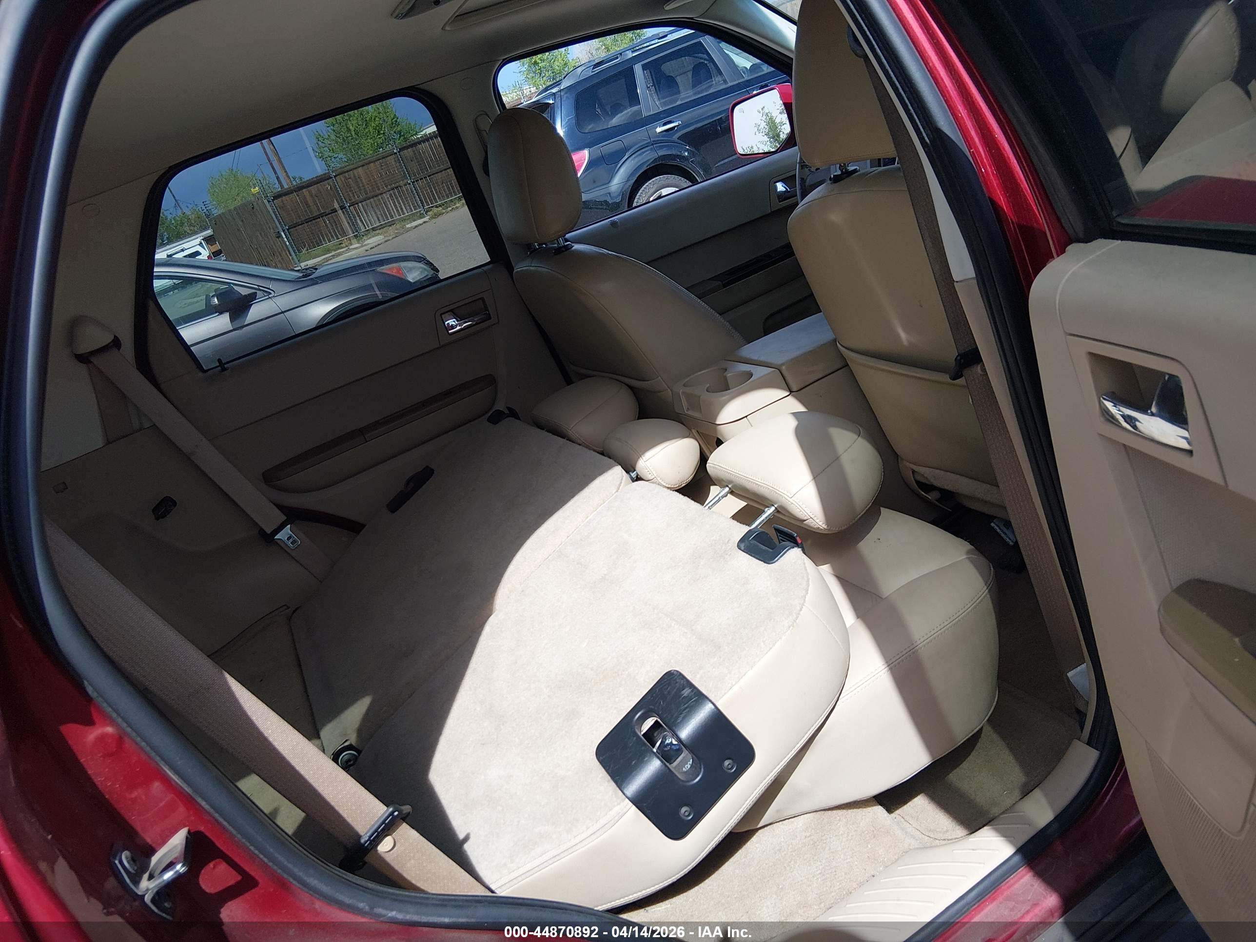 FORD ESCAPE image 8