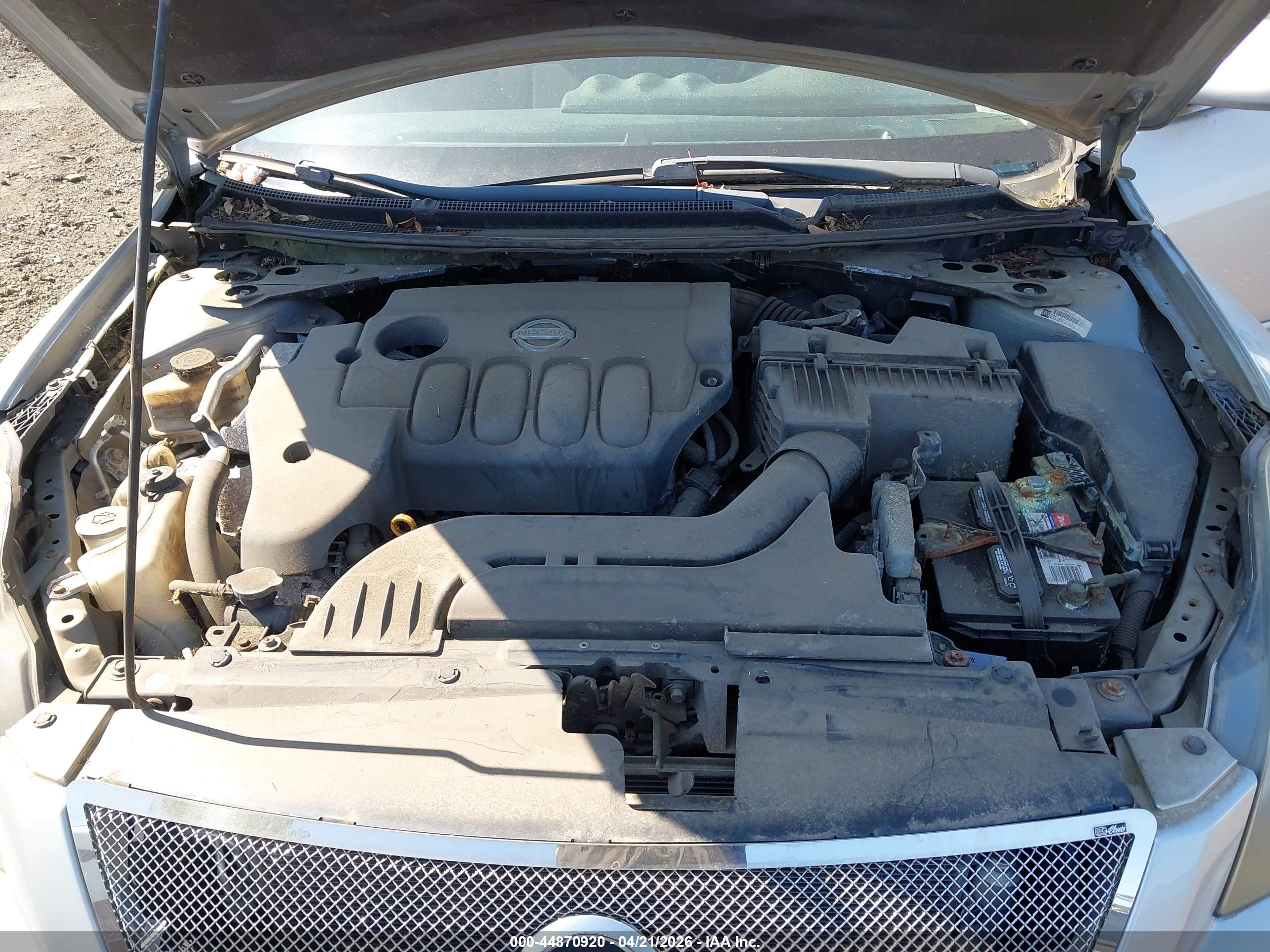 NISSAN ALTIMA image 10