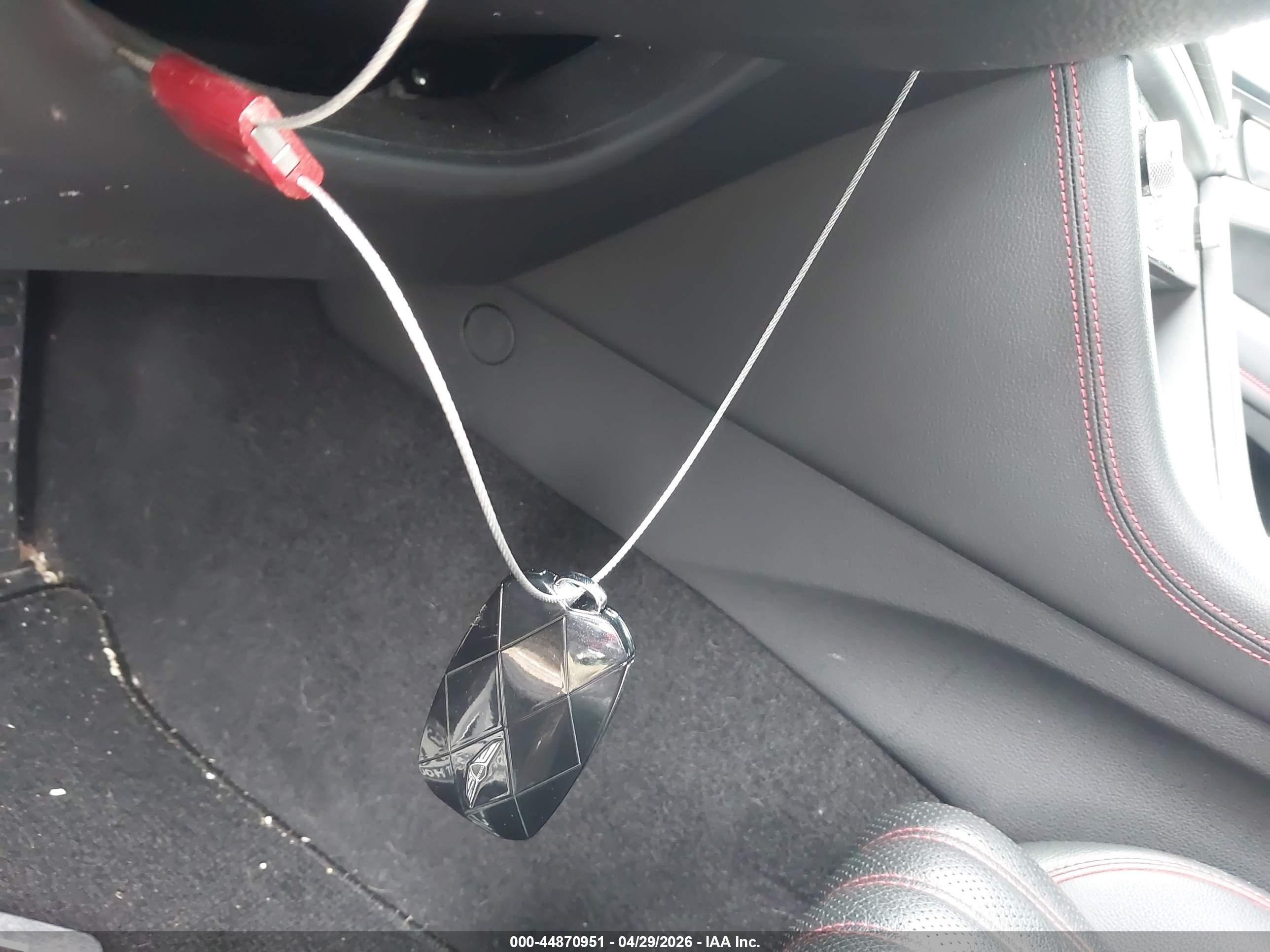 GENESIS G70 image 11